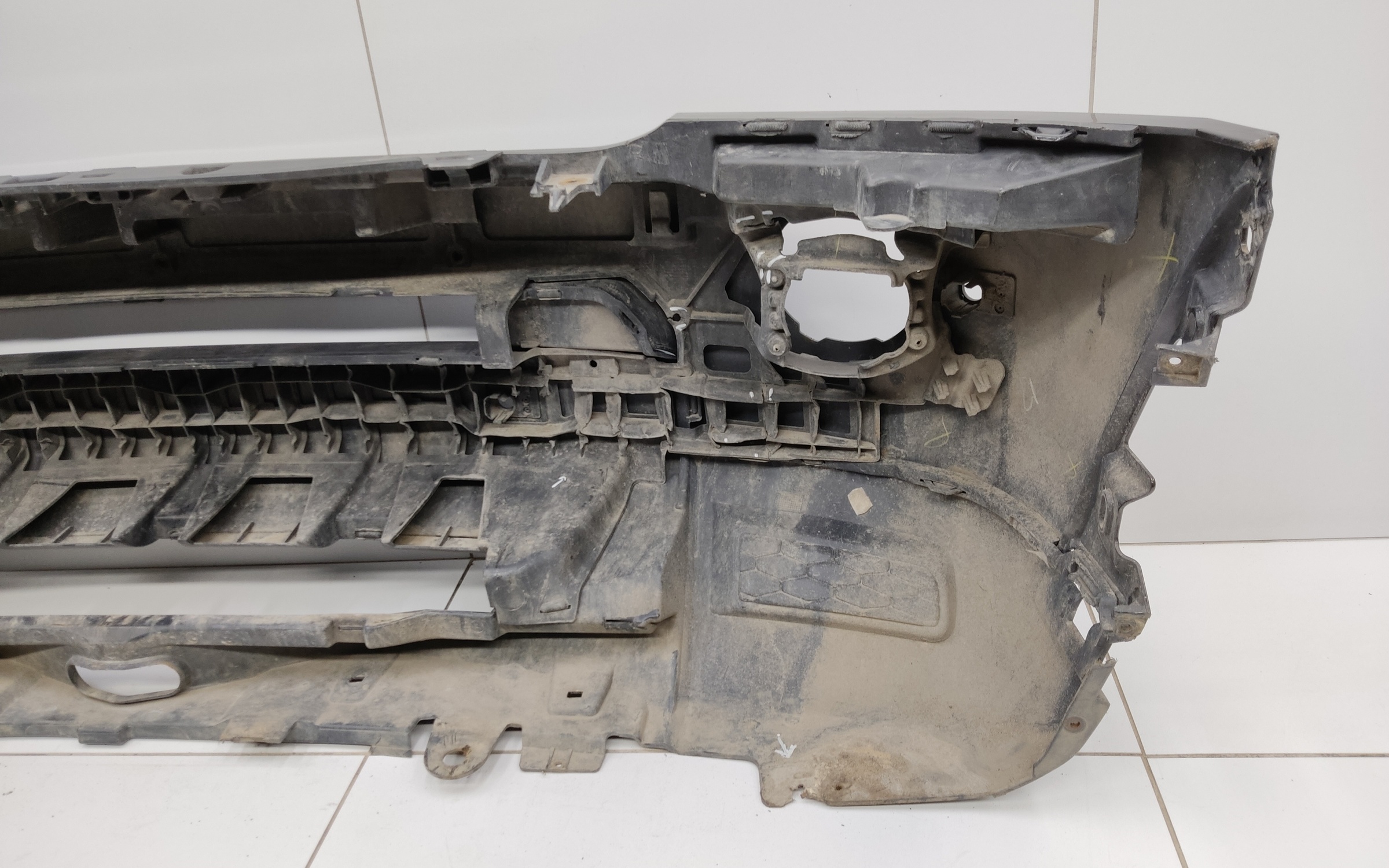 Бампер передний Land Rover Discovery 4