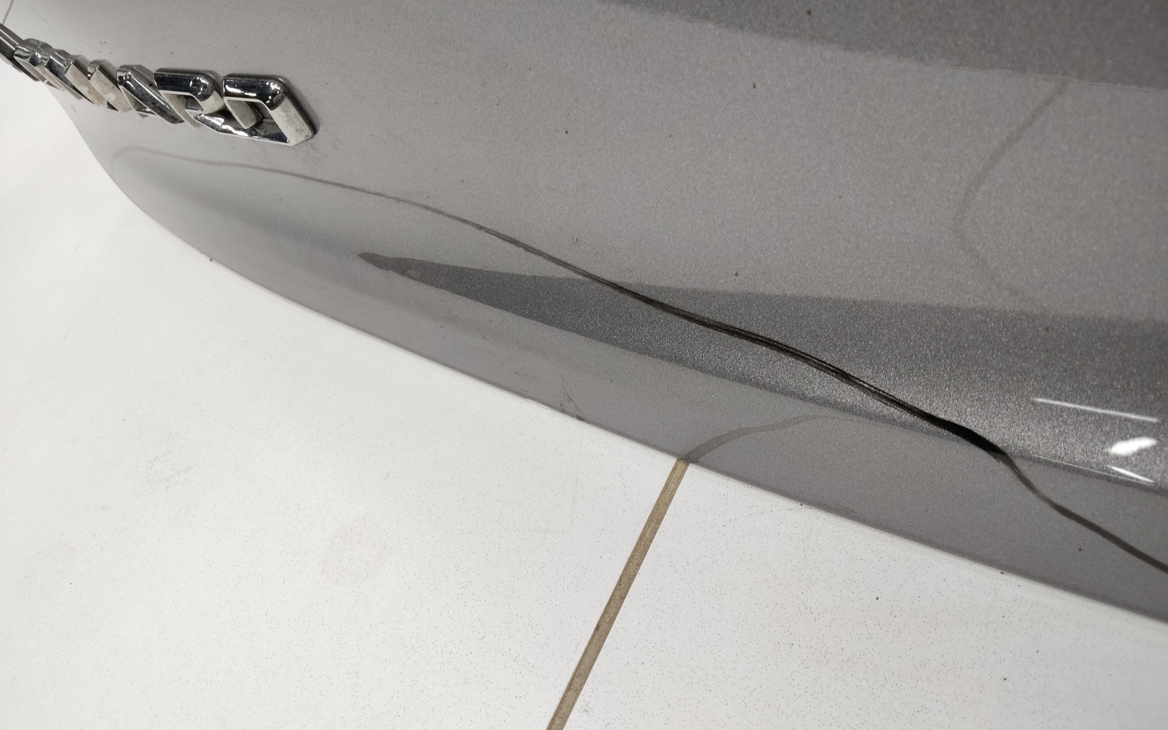 Крышка багажника Geely Monjaro