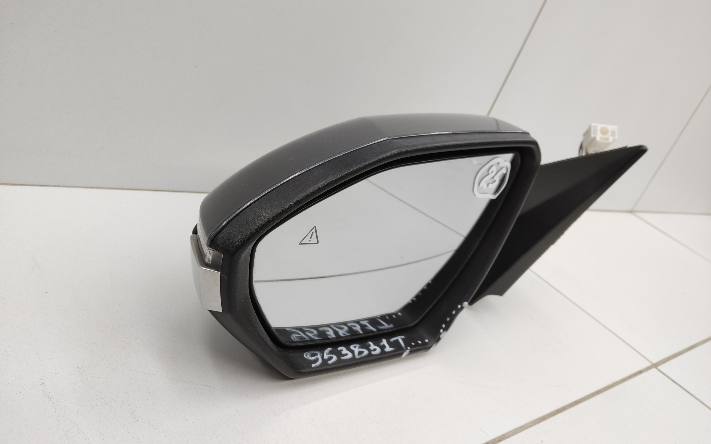 Зеркало левое Hyundai Tucson 4 10 контактов