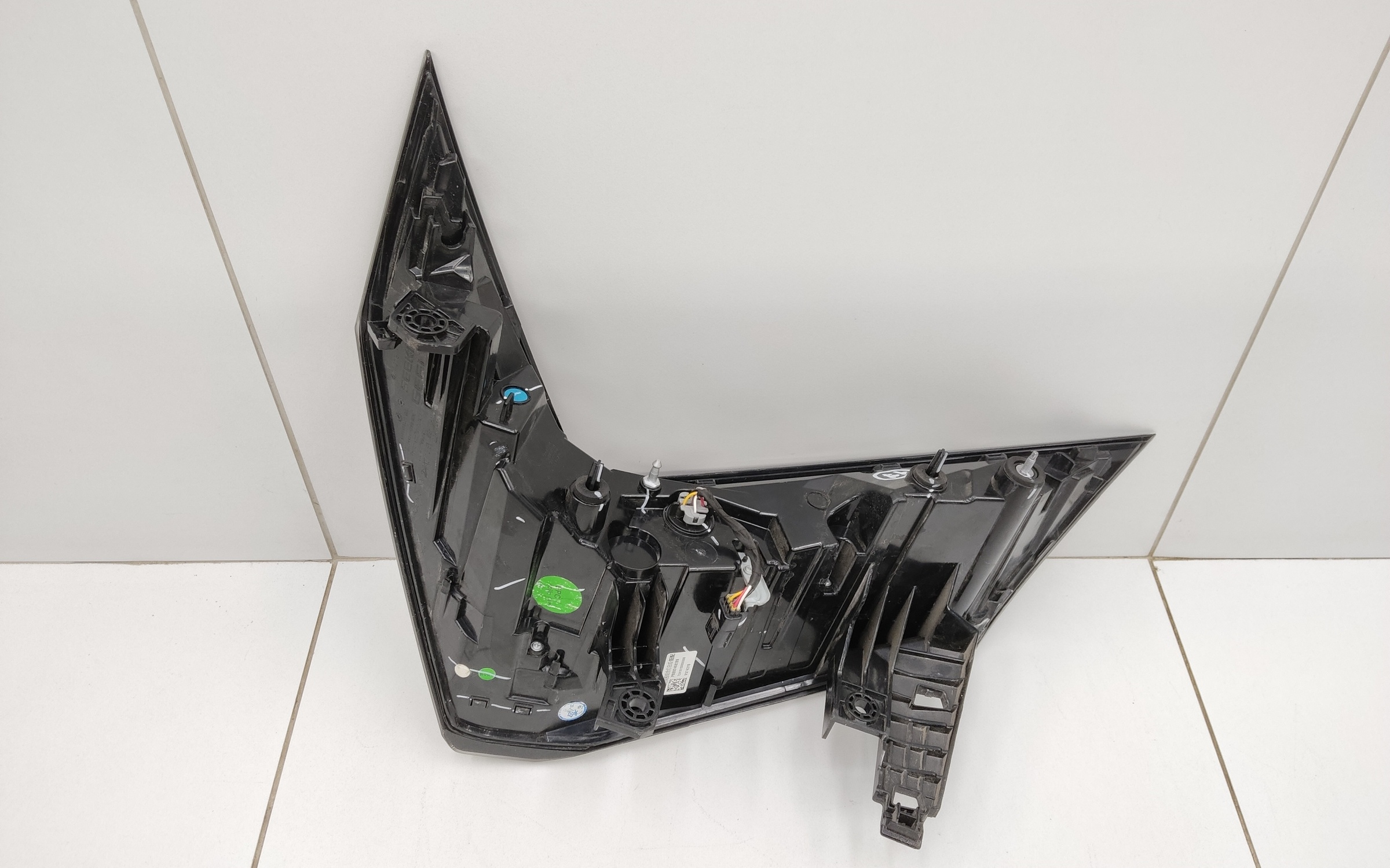 Фонарь задний левый наружный Geely Atlas 2 LED