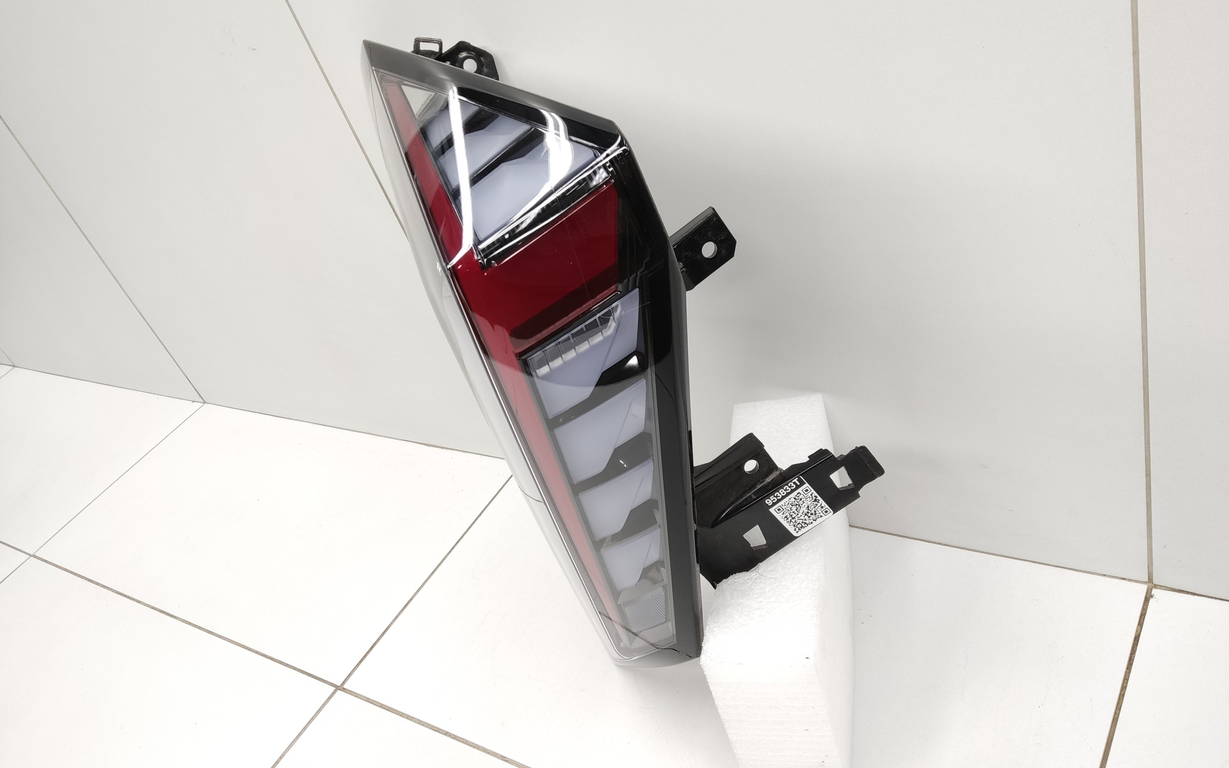 Фонарь задний левый наружный Geely Atlas 2 LED