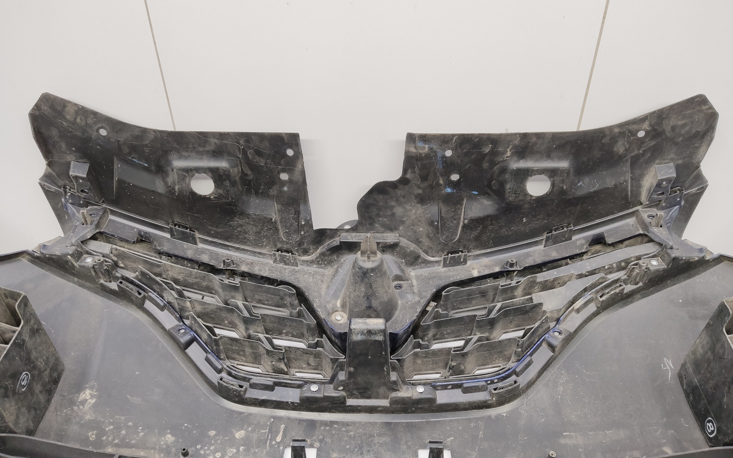 Бампер передний Renault Kaptur