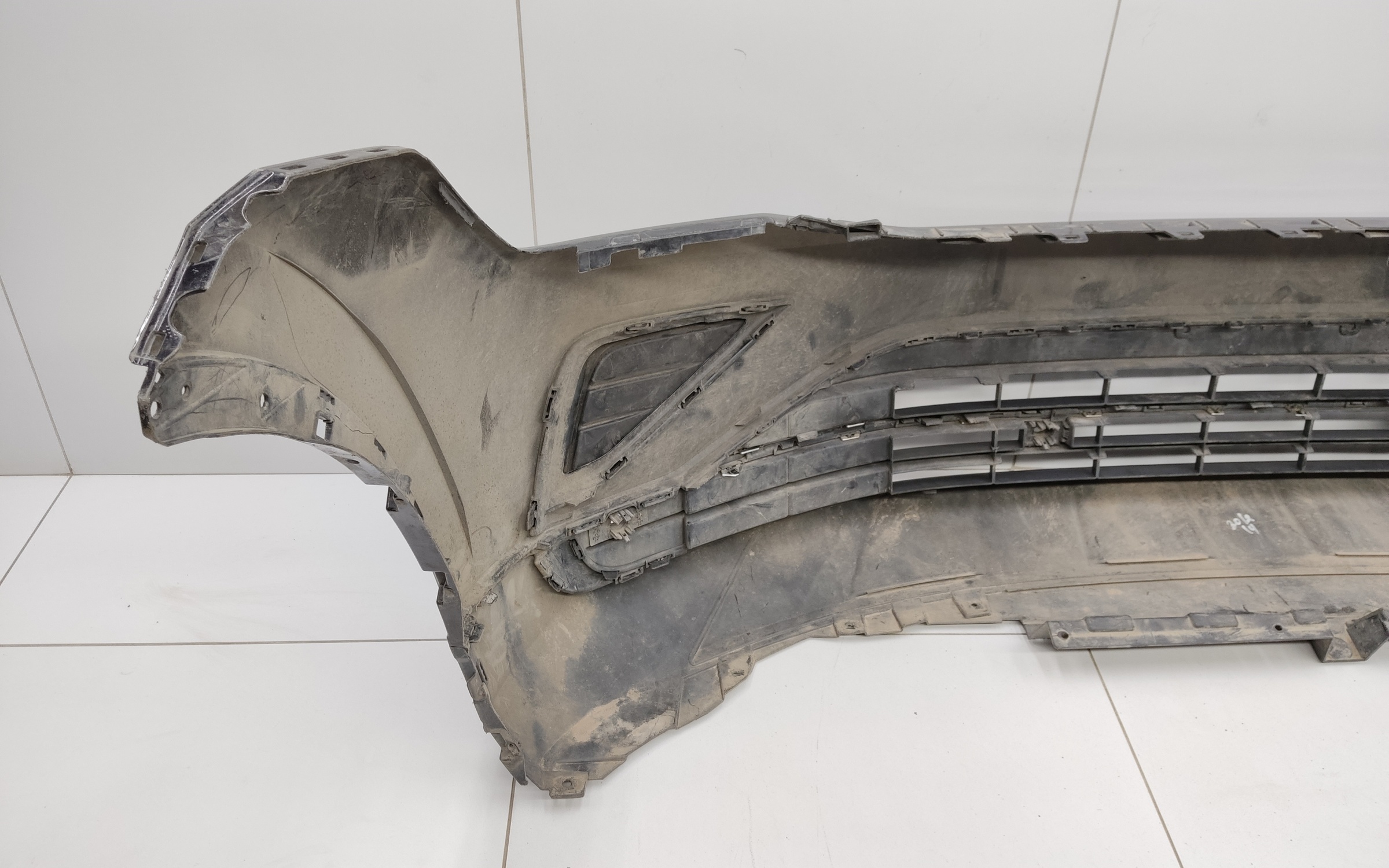 Бампер передний Volkswagen Tiguan 2 Restail