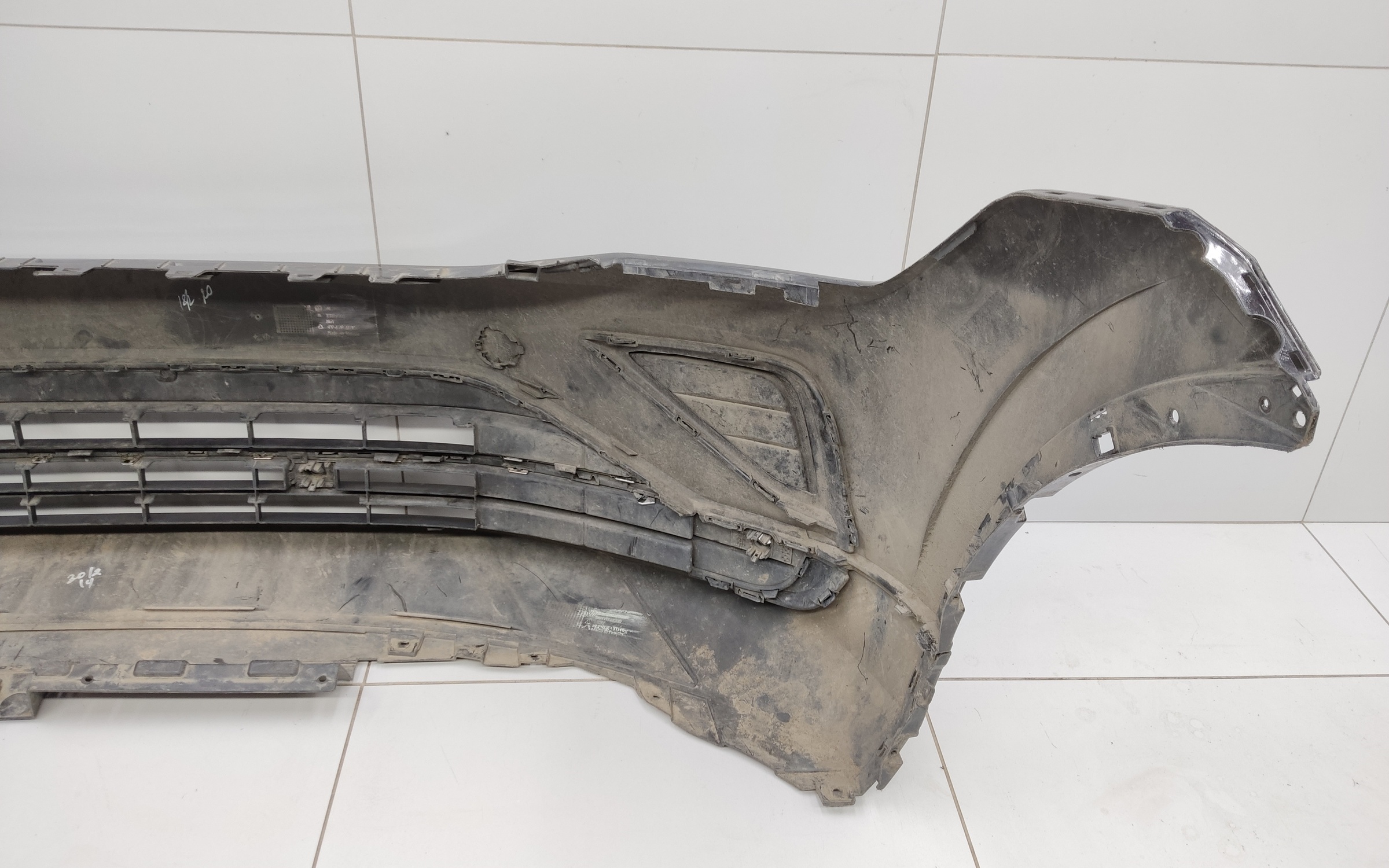 Бампер передний Volkswagen Tiguan 2 Restail