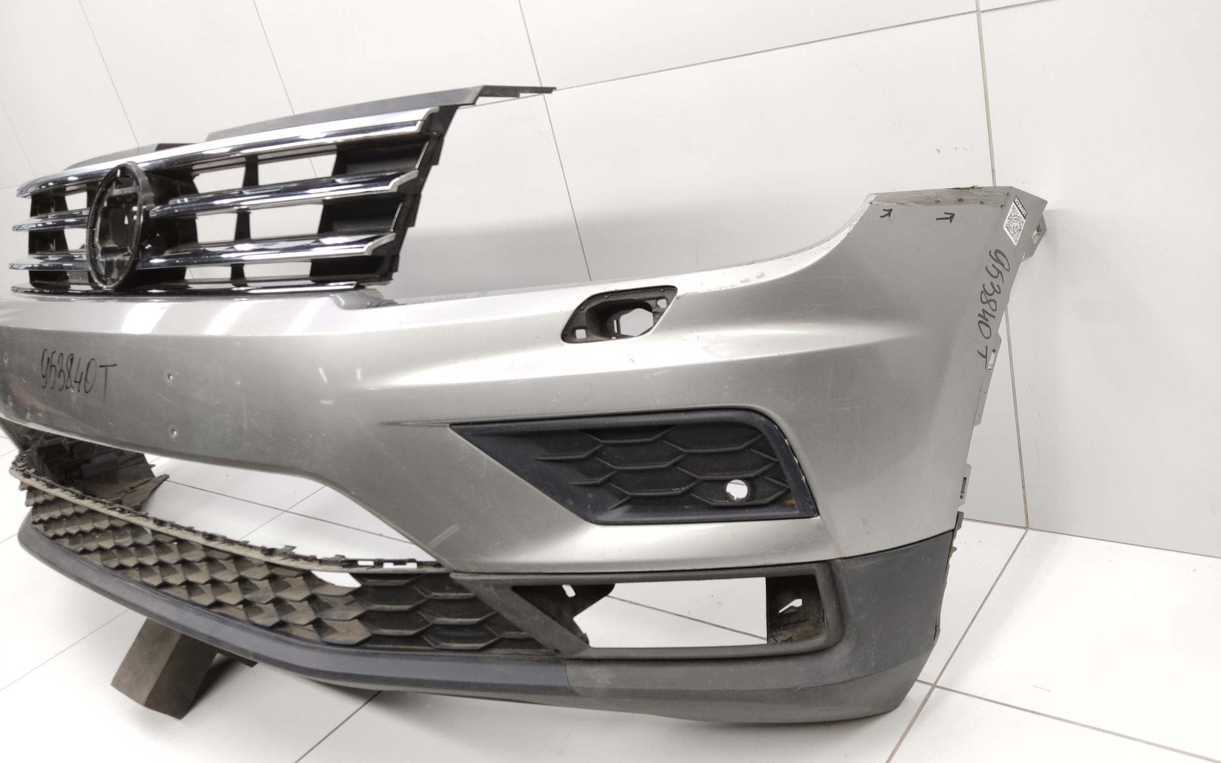 Бампер передний Volkswagen Tiguan 2