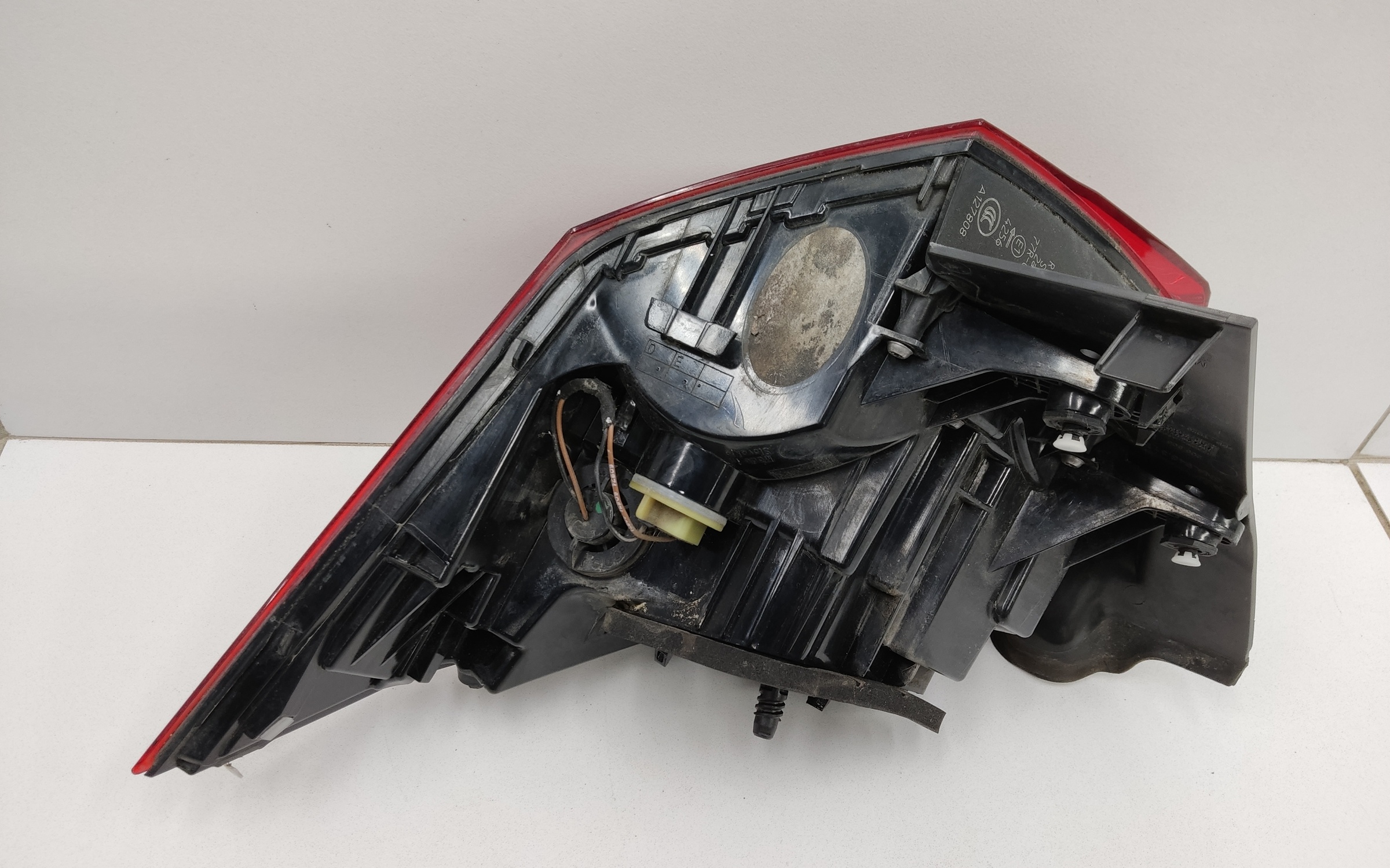 Фонарь задний левый наружный Volkswagen Tiguan 2 LED