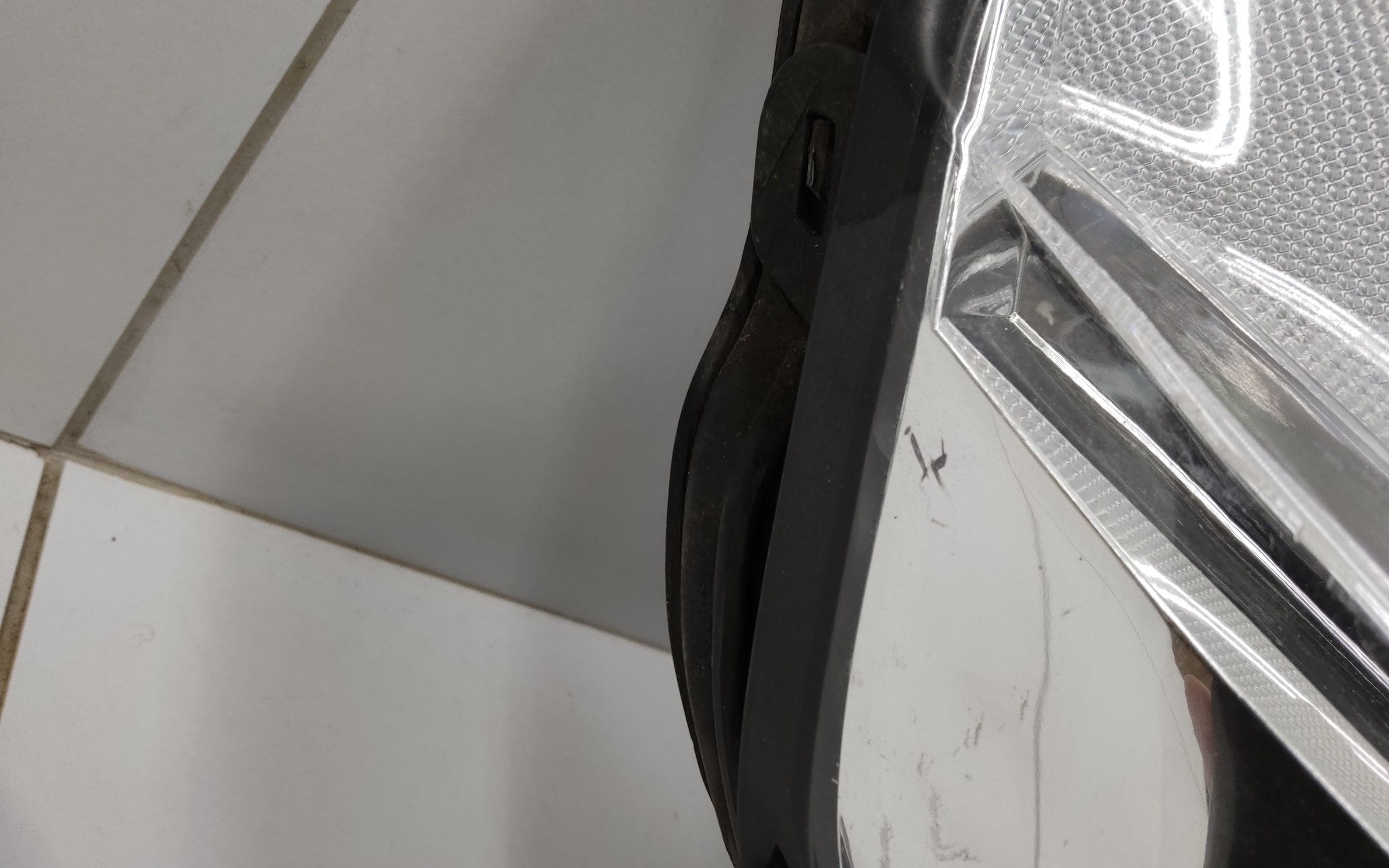 Фара передняя правая Toyota Land Cruiser 200 Restail 2 LED светлая