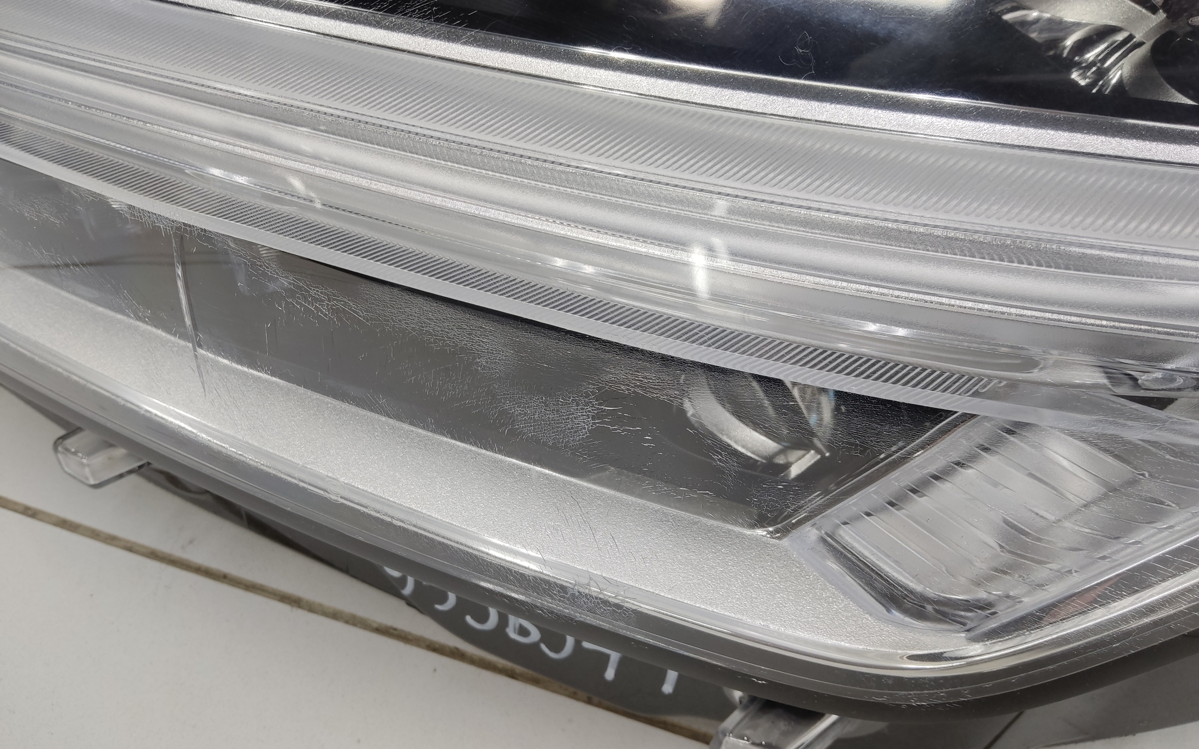 Фара передняя левая Volvo XC90 2 LED ДХО