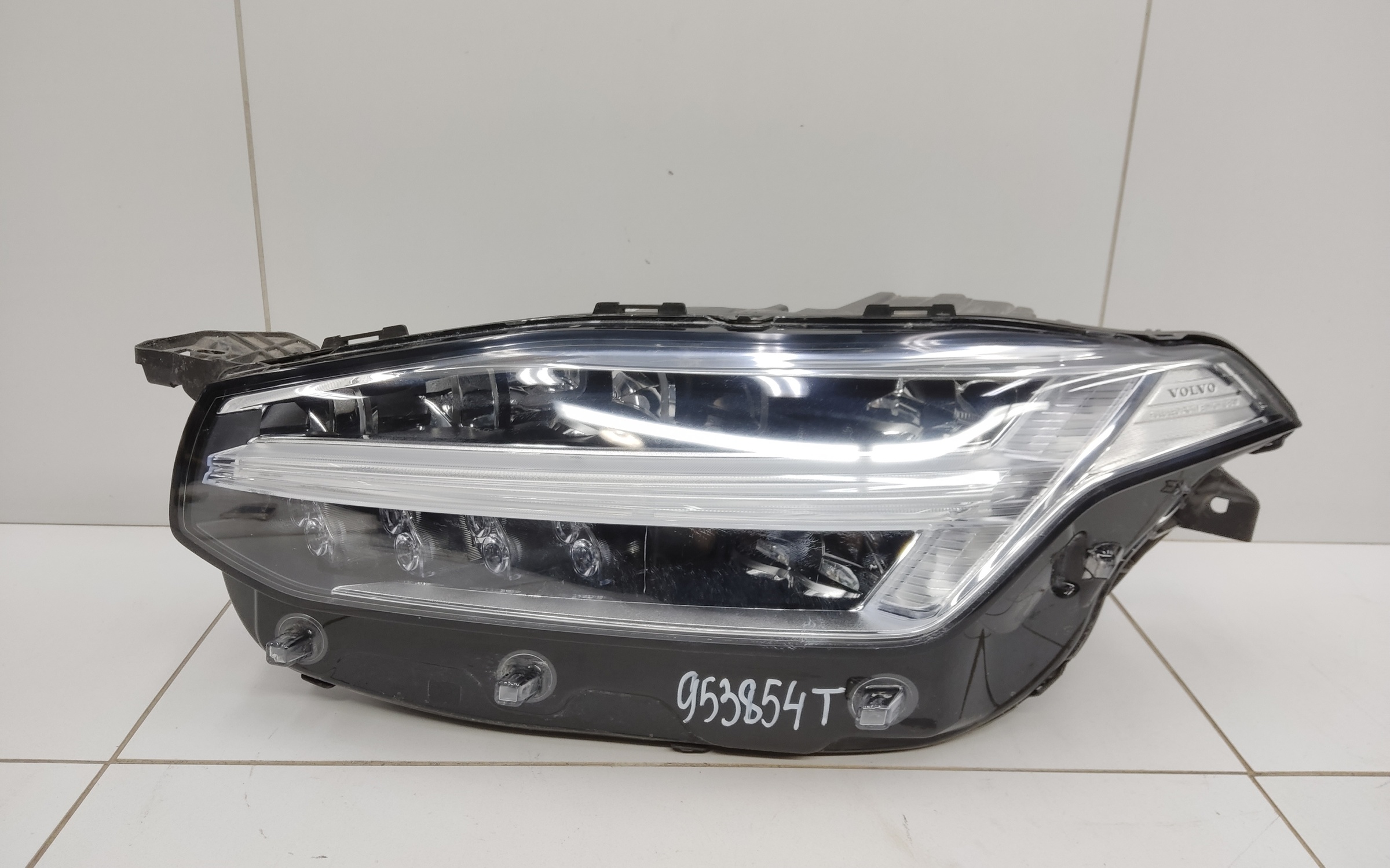 Фара передняя левая Volvo XC90 2 LED ДХО