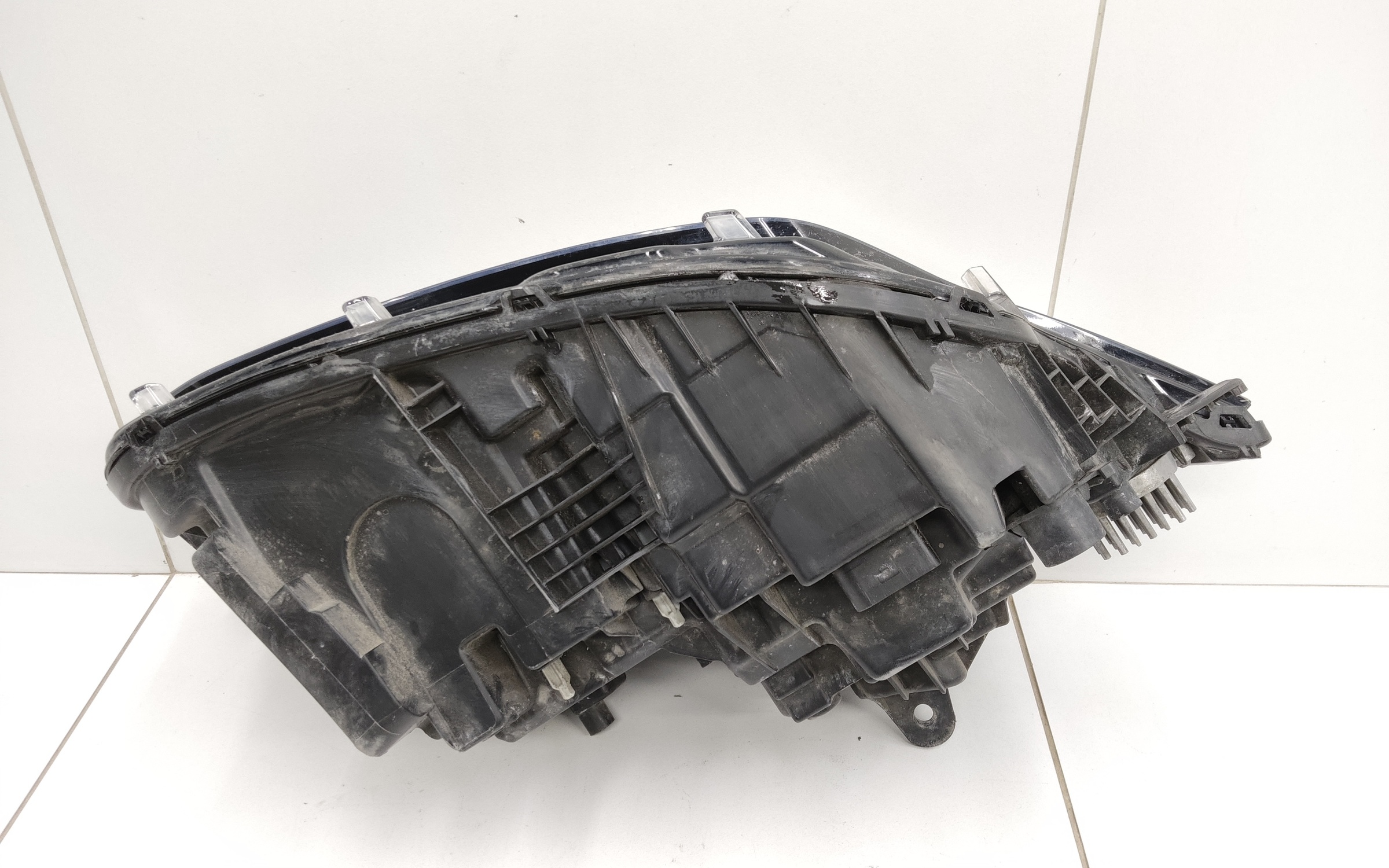 Фара передняя левая Volvo XC90 2 LED ДХО