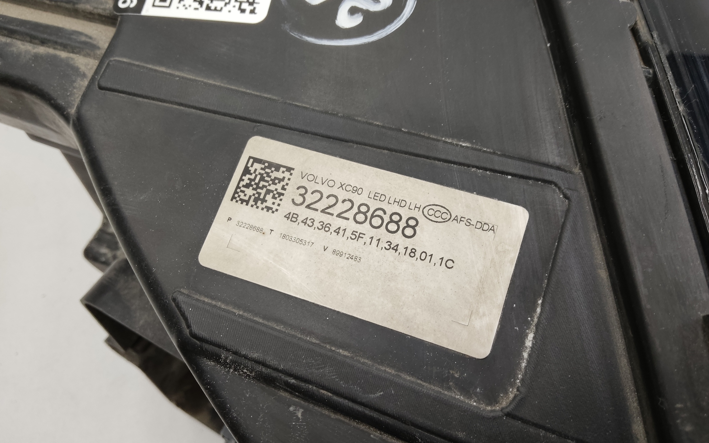 Фара передняя левая Volvo XC90 2 LED ДХО
