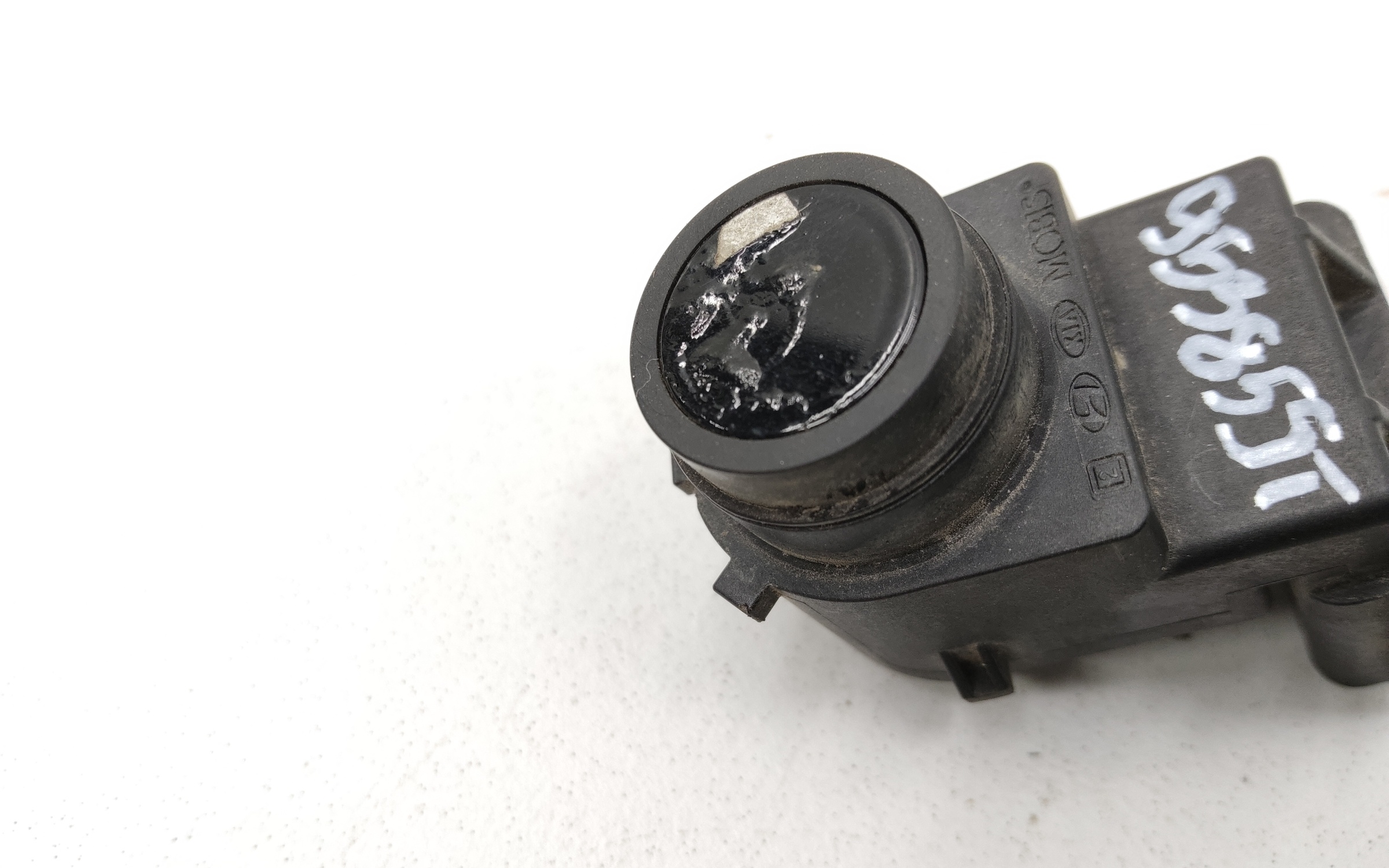 Датчик парковки передний в решетку " парктроник "  Kia Sorento 4