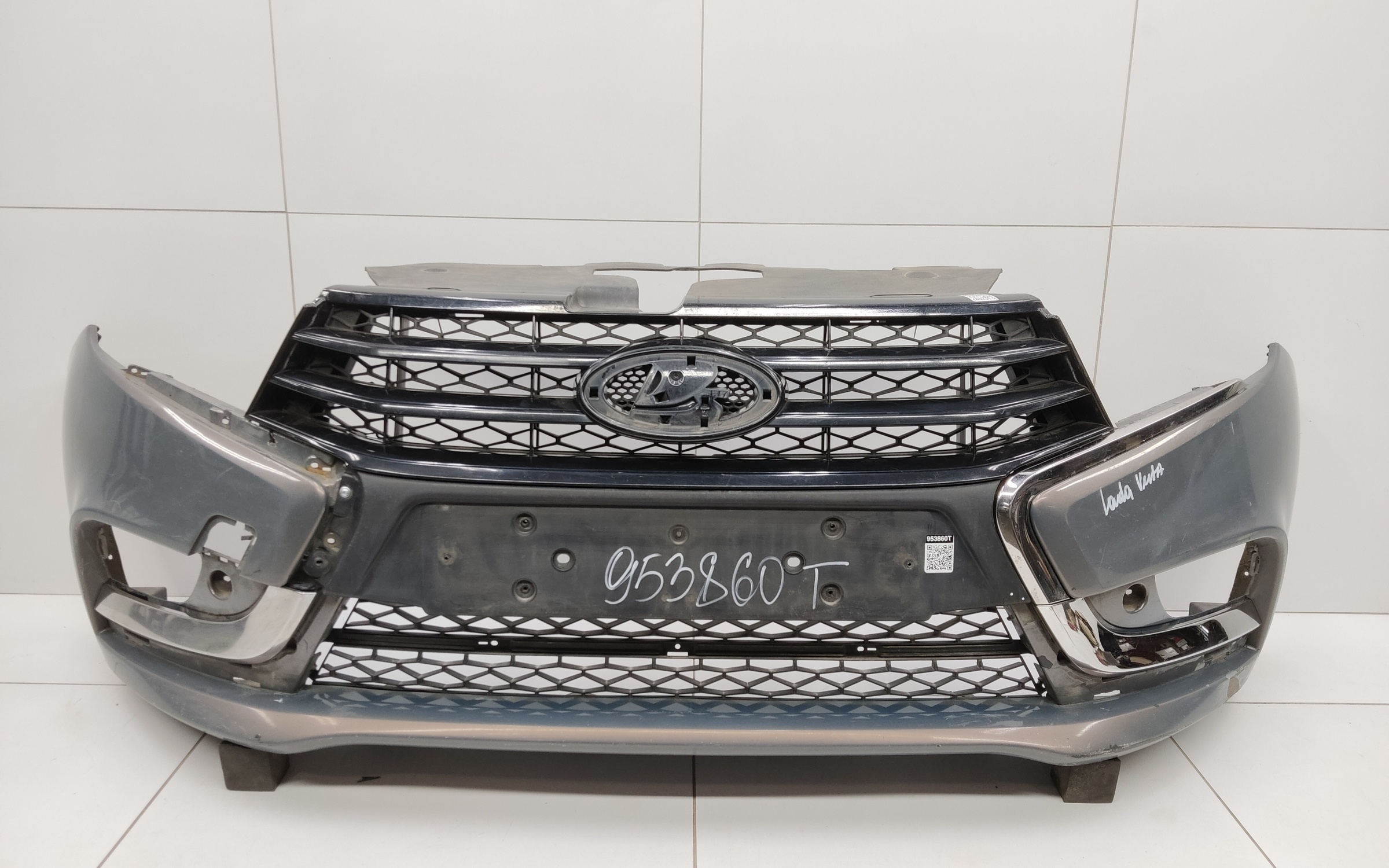 Бампер передний Lada Vesta