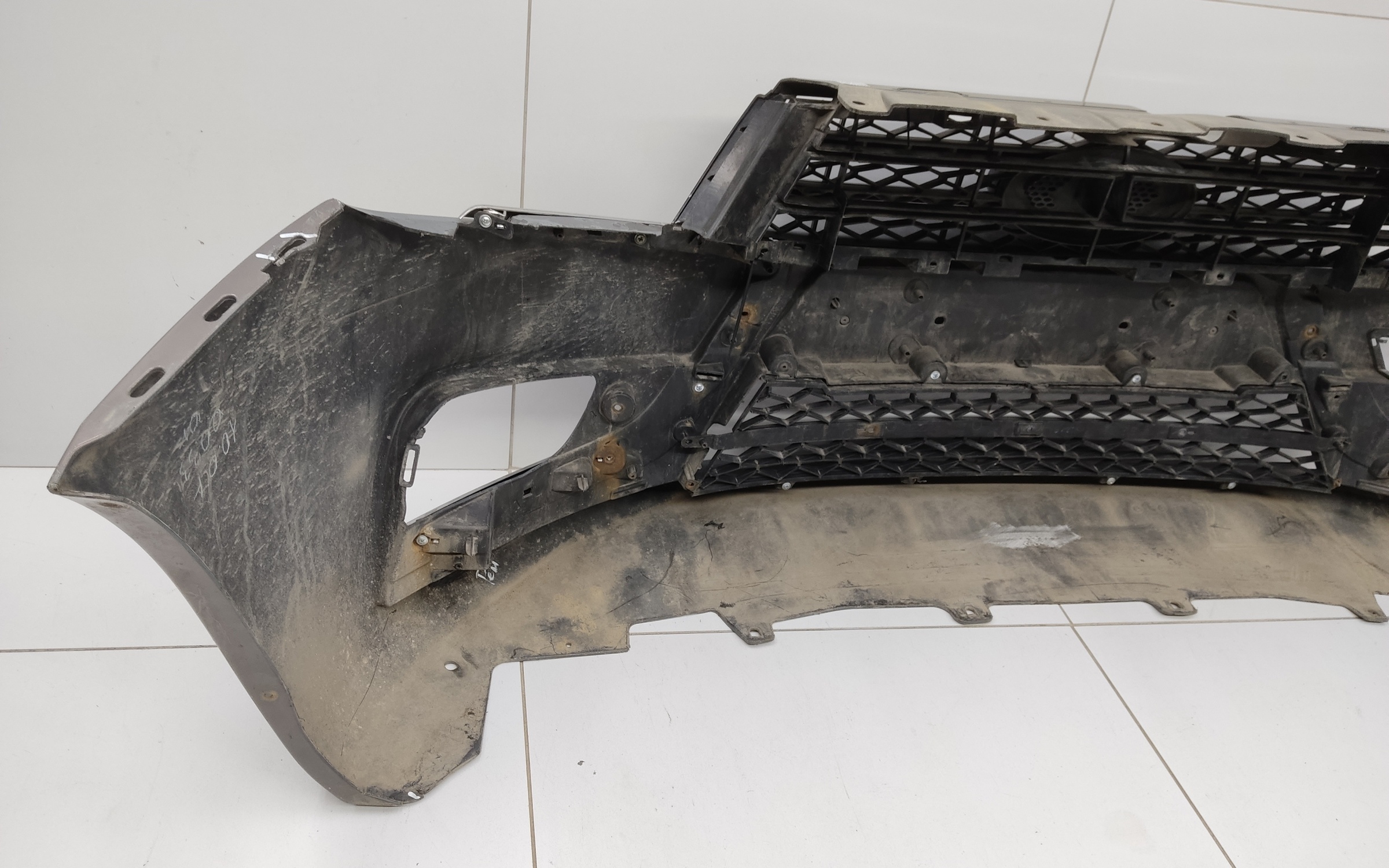 Бампер передний Lada Vesta