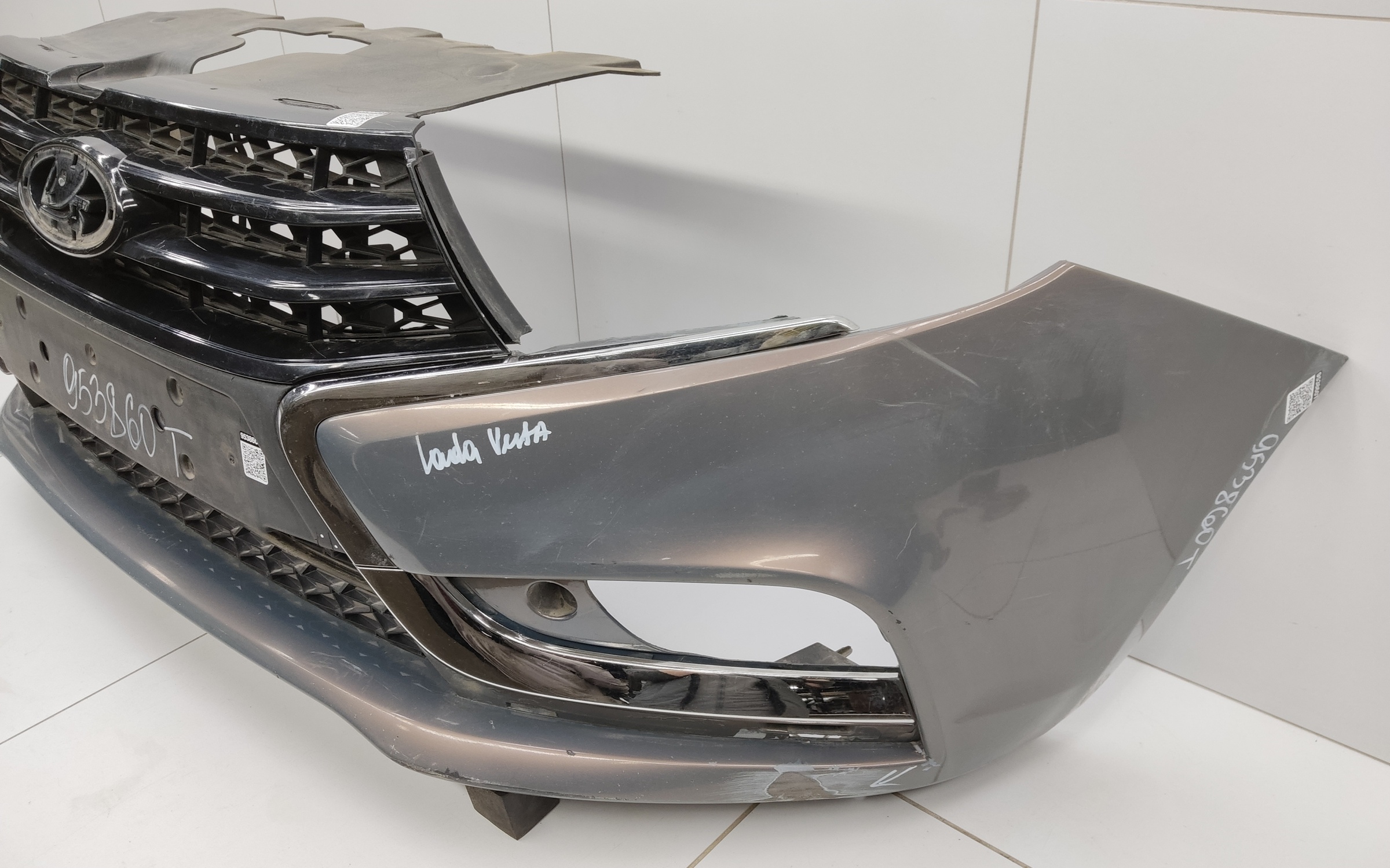 Бампер передний Lada Vesta