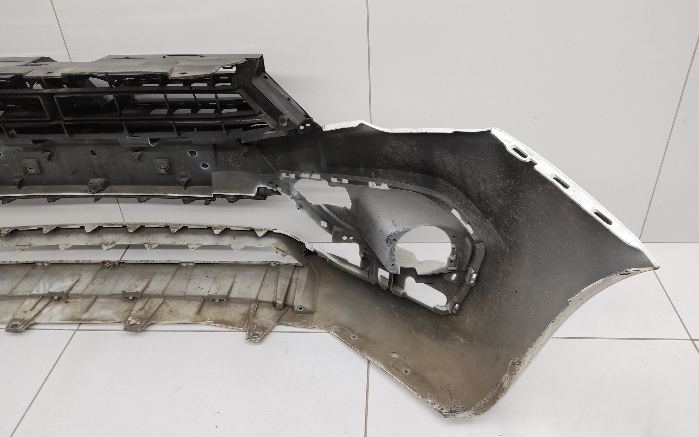 Бампер передний Lada Vesta 1 Restail