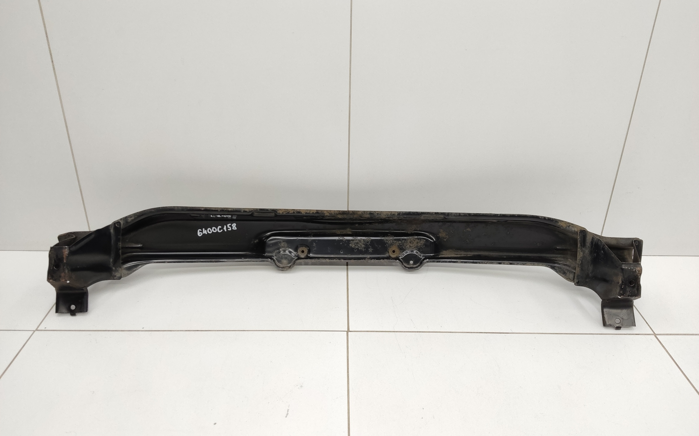 Усилитель переднего бампера Mitsubishi L200 4