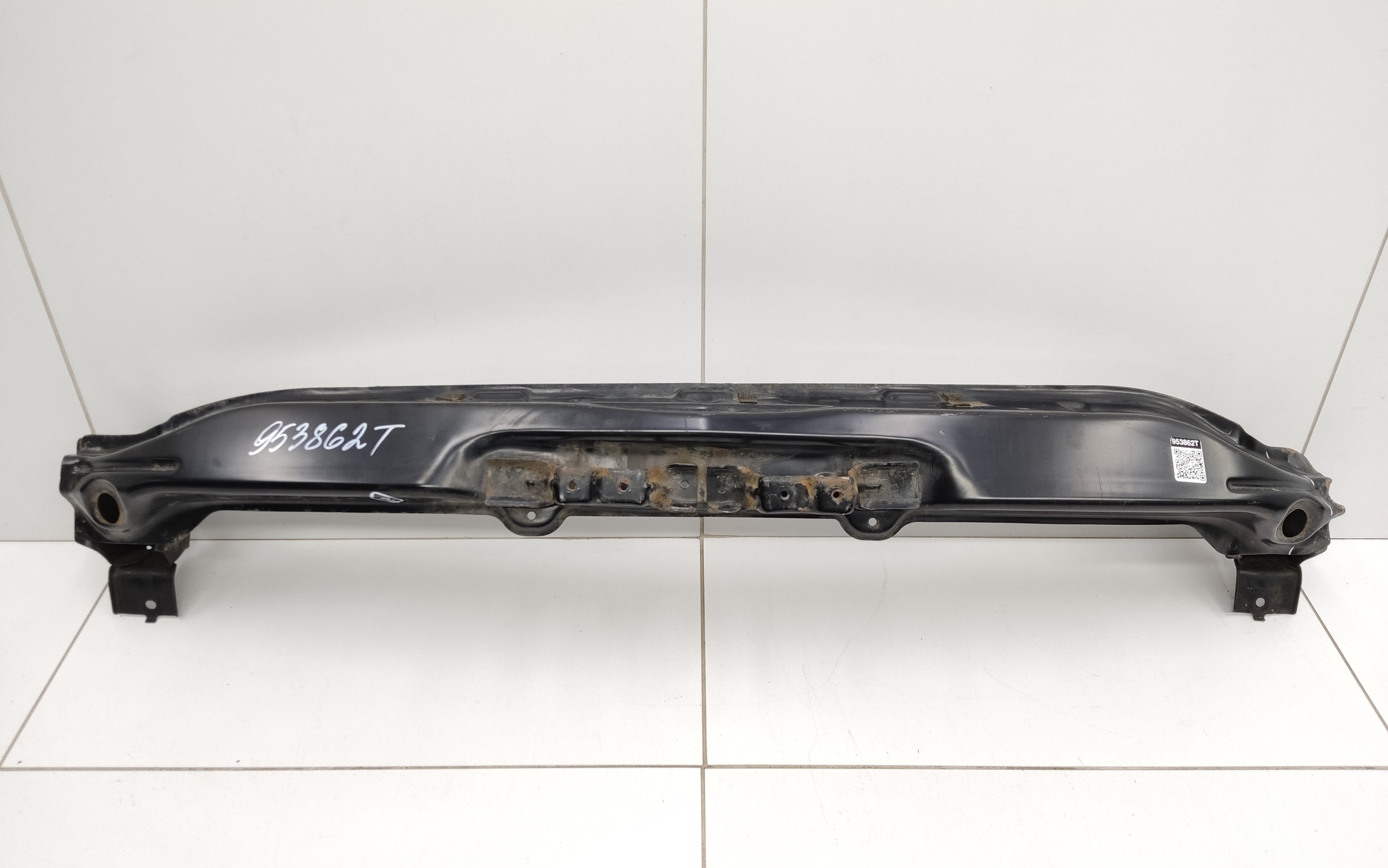 Усилитель переднего бампера Mitsubishi L200 4