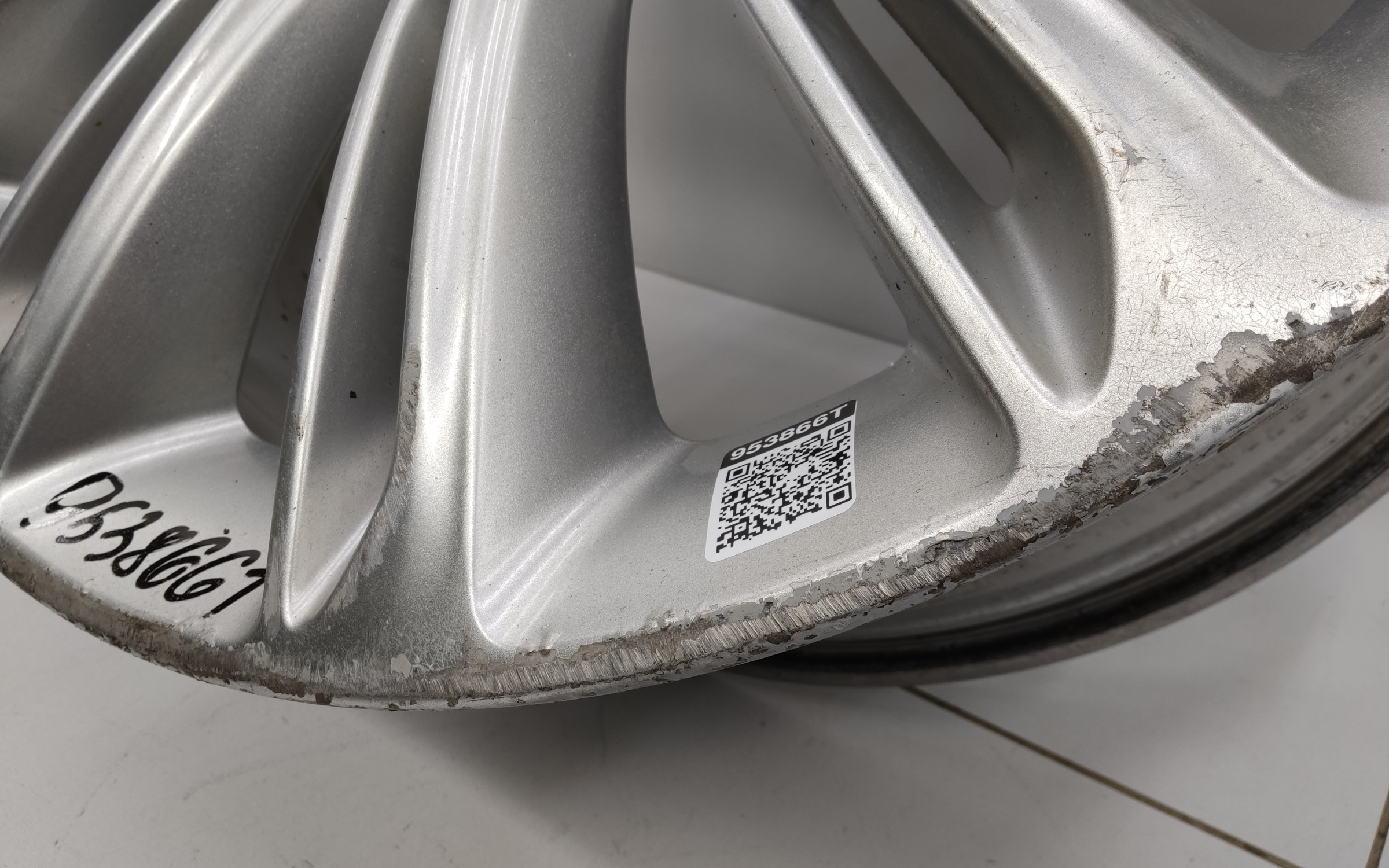 Диск колеса литой Land Rover Range Rover 4 R22