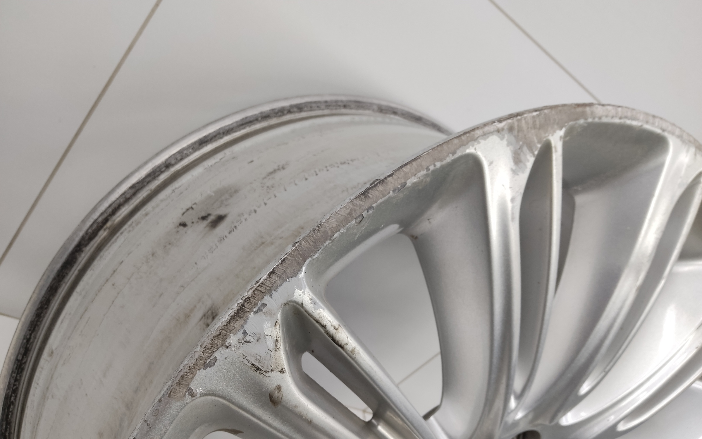 Диск колеса литой Land Rover Range Rover 4 R22