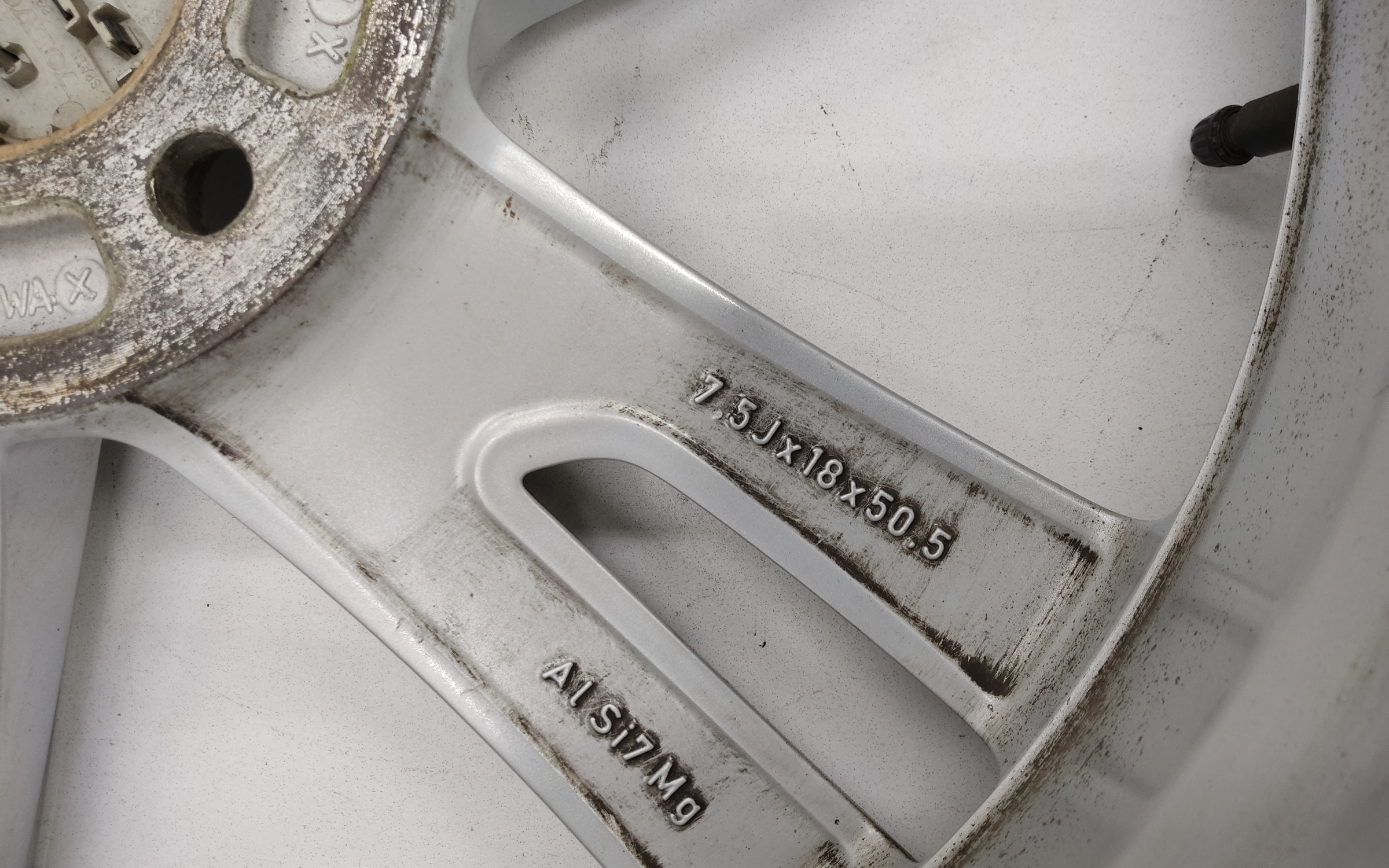 Диск колеса литой Volvo XC60 2 R18