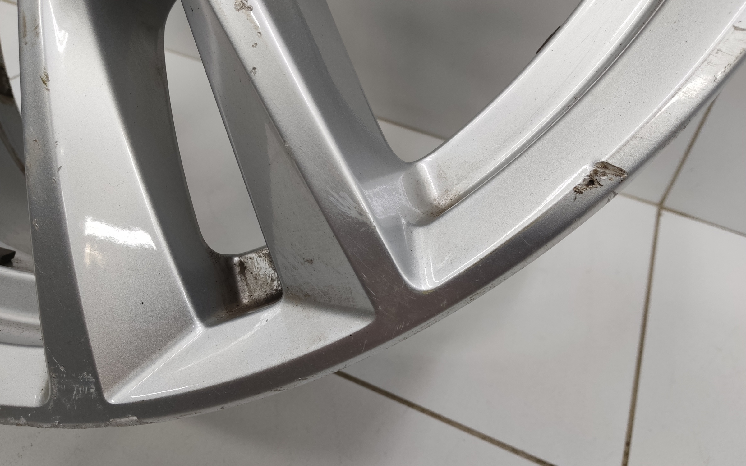 Диск колеса литой Volvo XC60 2 R18