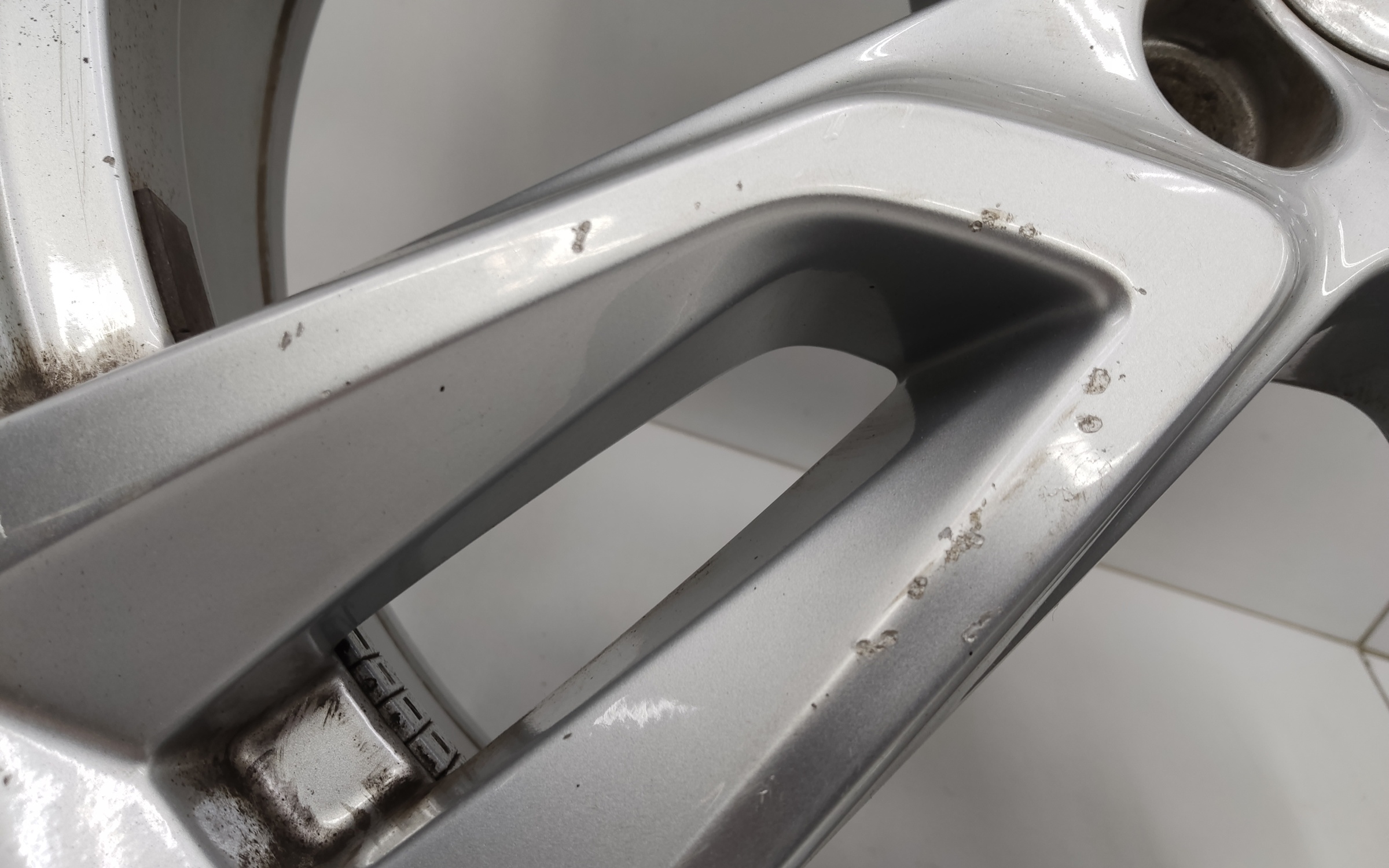 Диск колеса литой Volvo XC60 2 R18