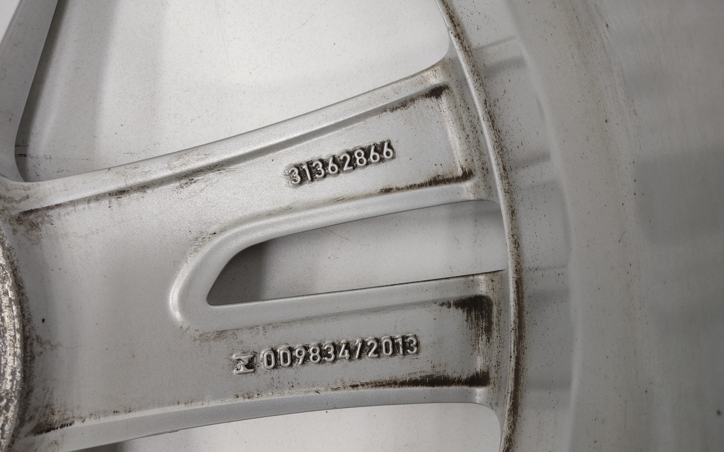 Диск колеса литой Volvo XC60 2 R18