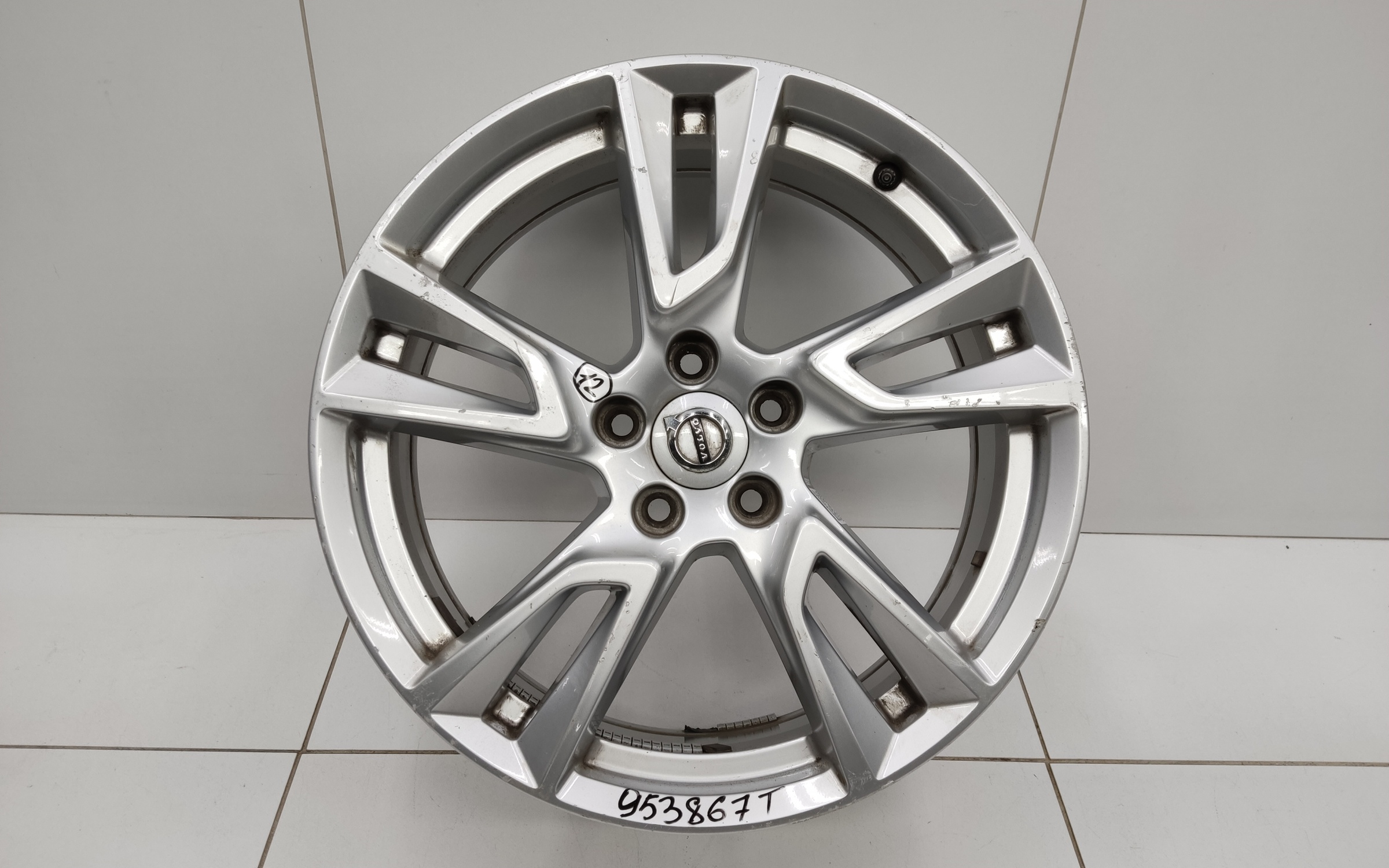Диск колеса литой Volvo XC60 2 R18