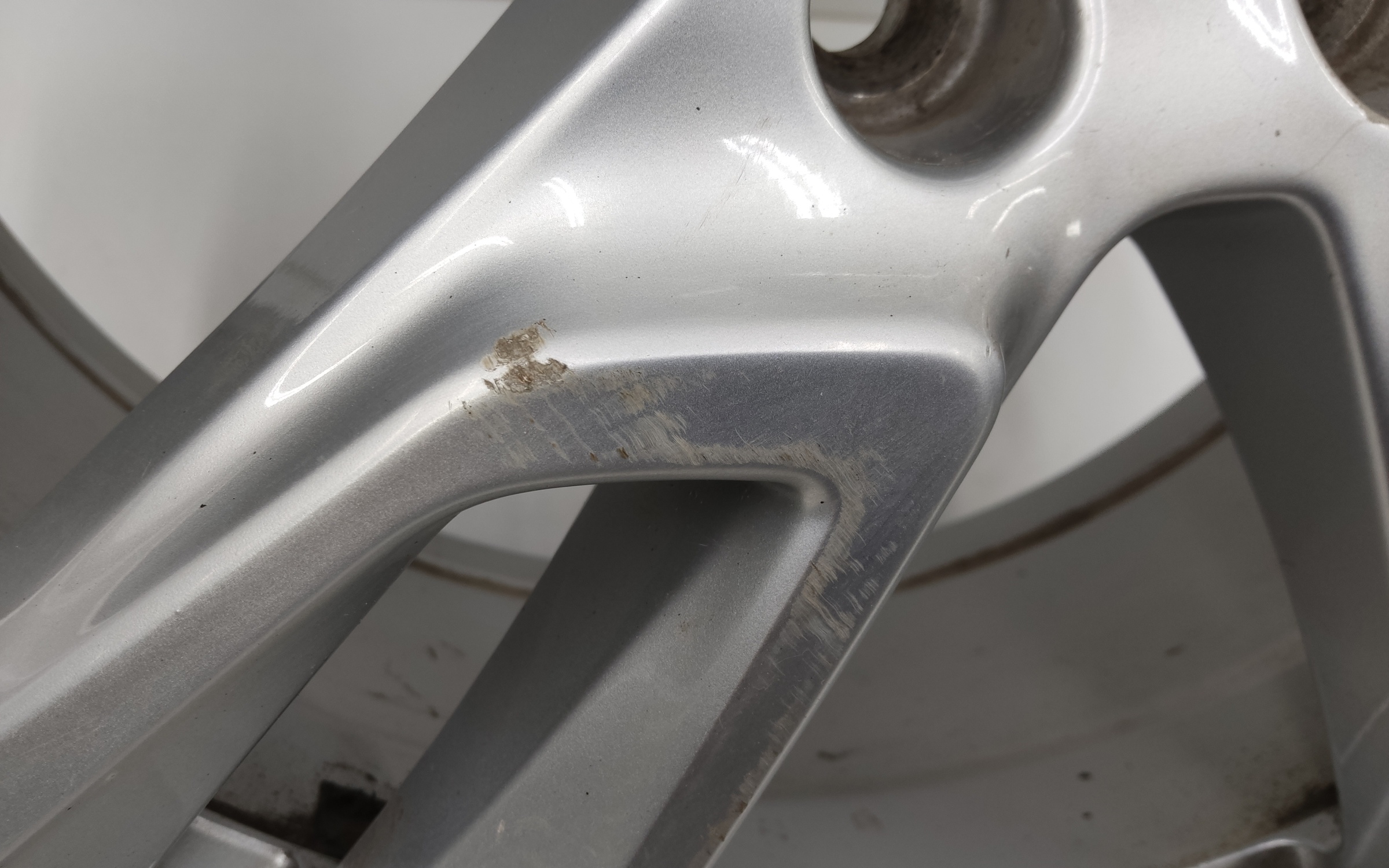 Диск колеса литой Volvo XC60 2 R18