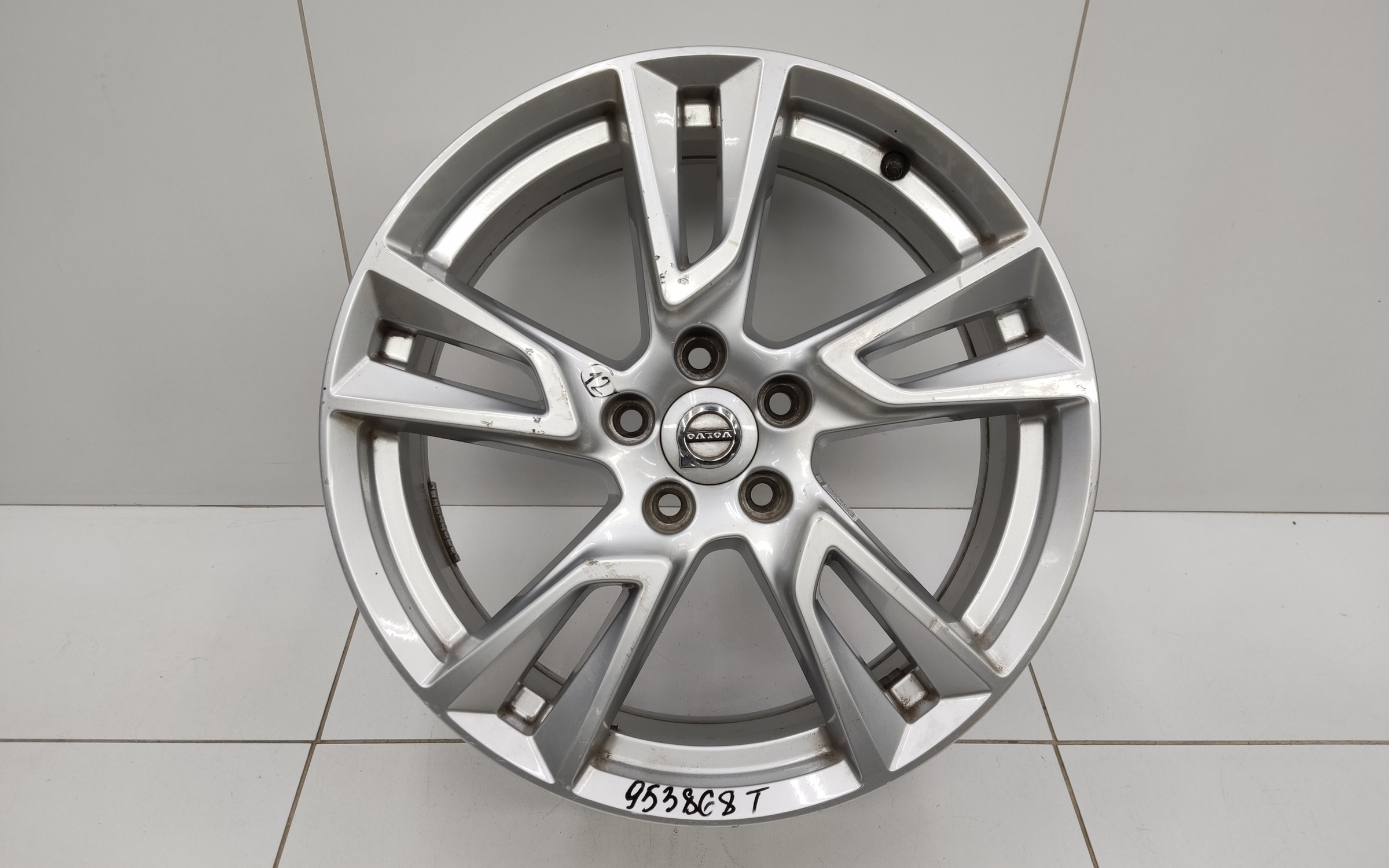 Диск колеса литой Volvo XC60 2 R18