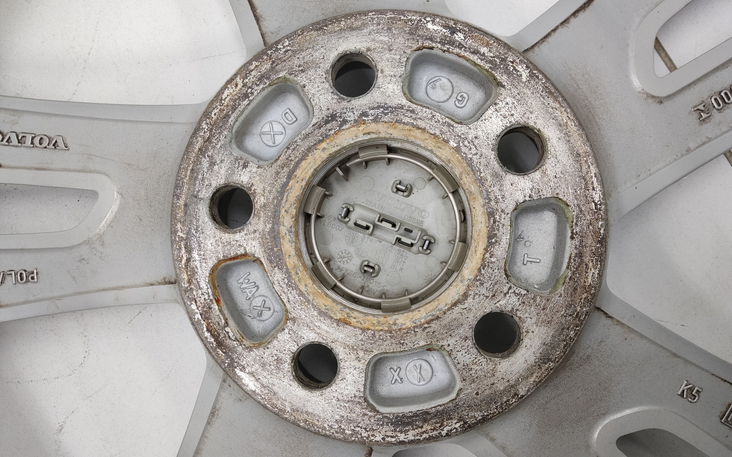 Диск колеса литой Volvo XC60 2 R18