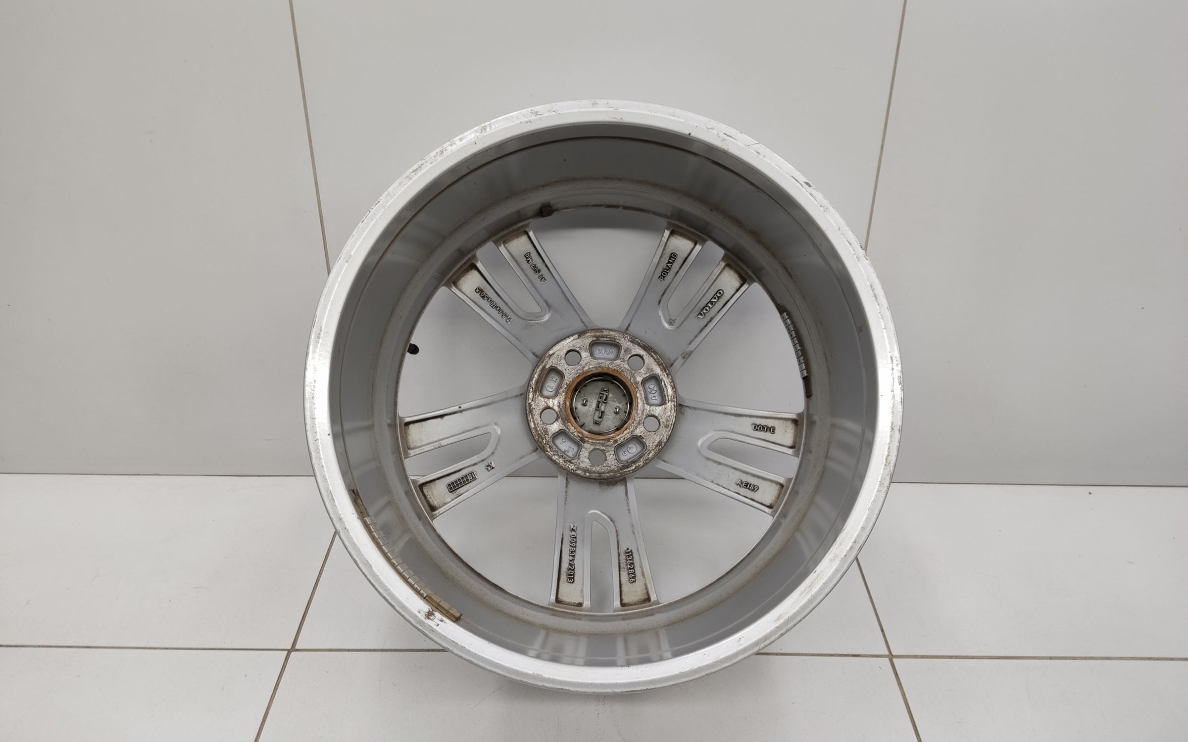 Диск колеса литой Volvo XC60 2 R18