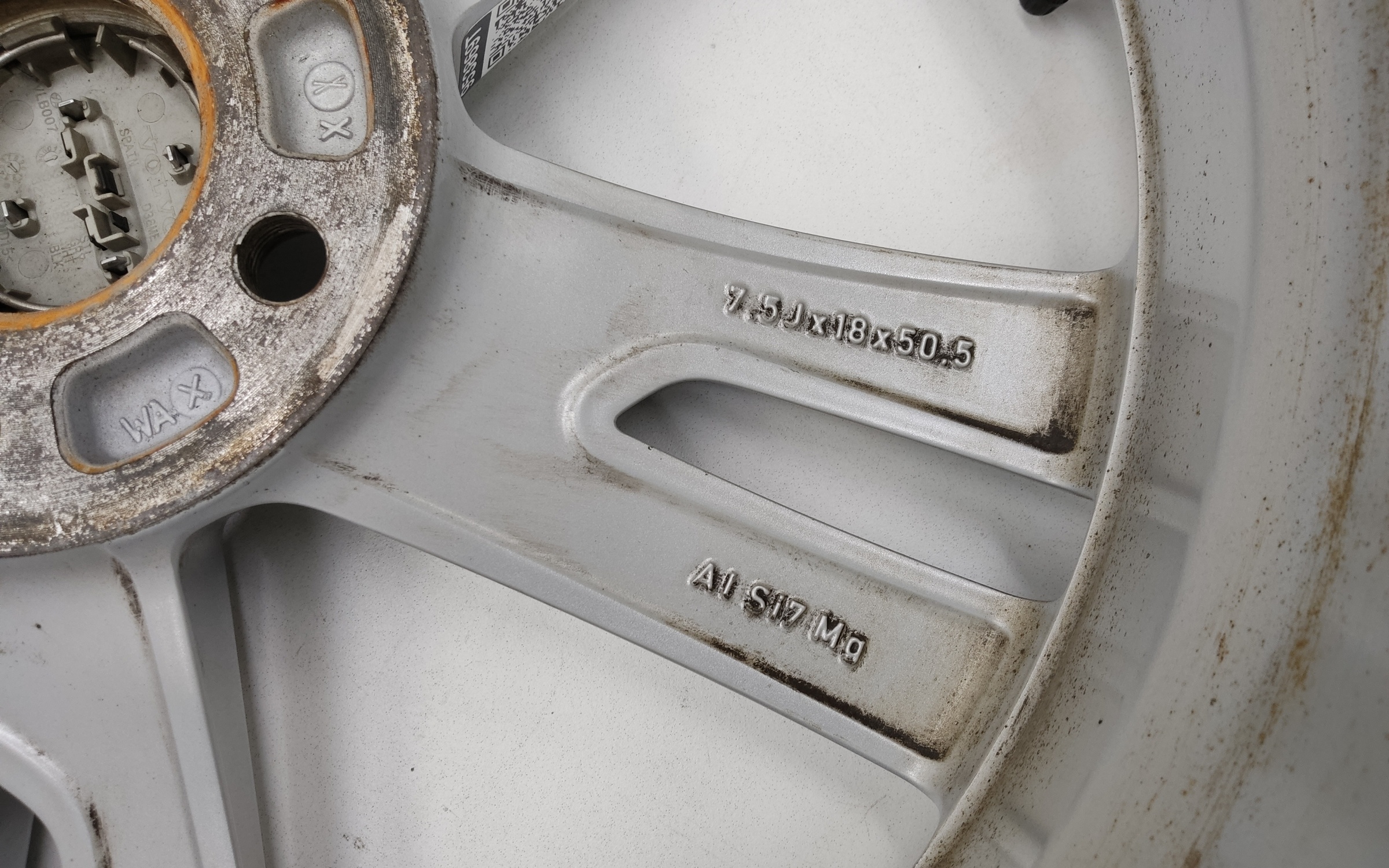 Диск колеса литой Volvo XC60 2 R18