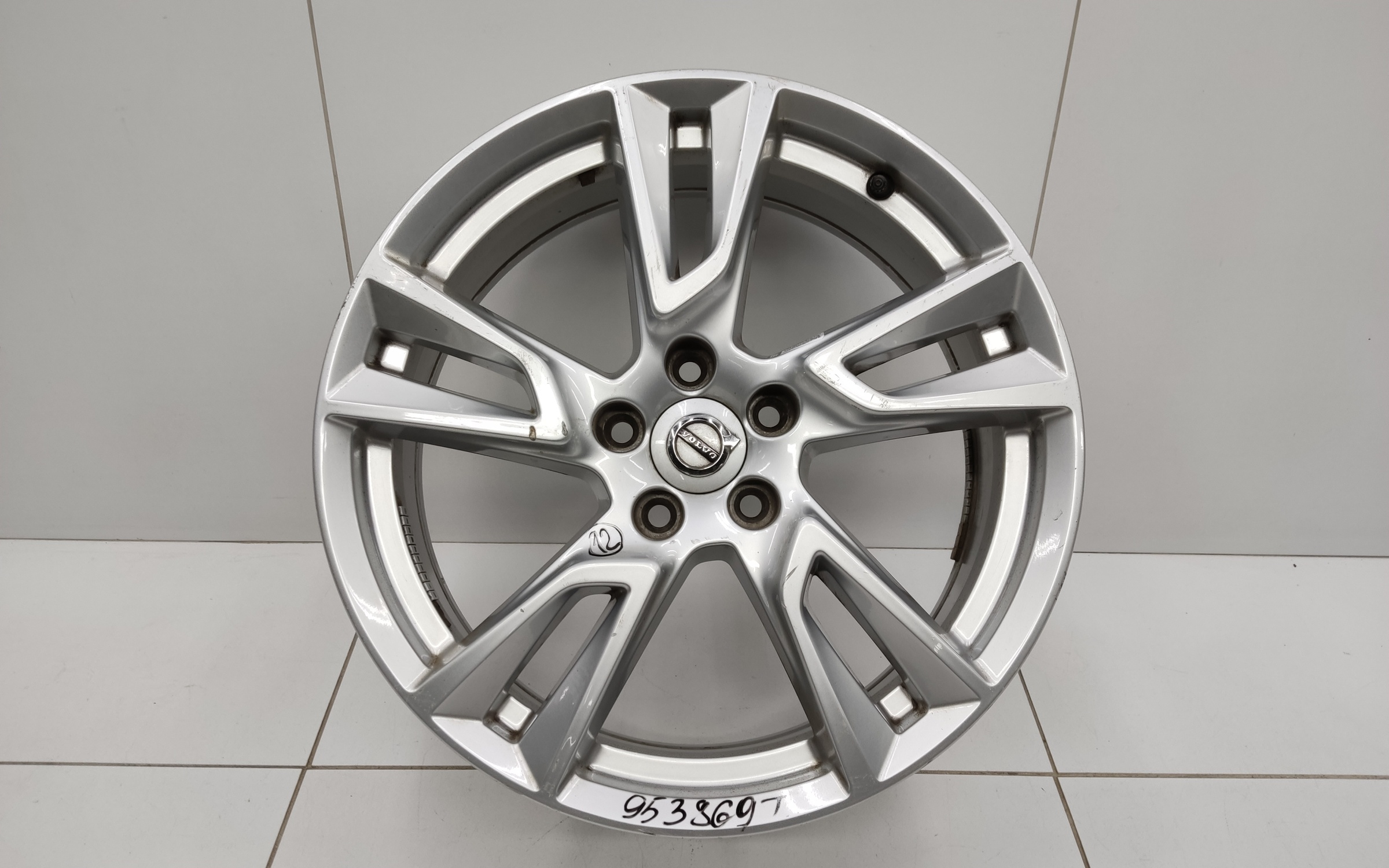 Диск колеса литой Volvo XC60 2 R18