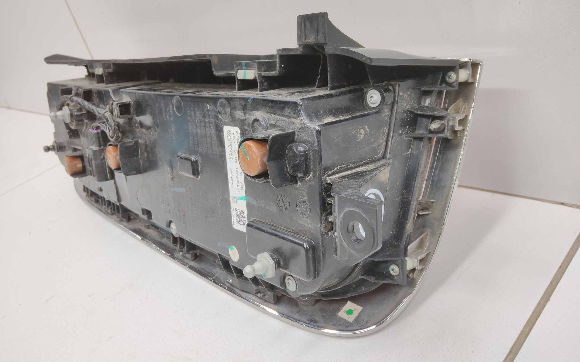 Фонарь задний правый Tank 500 LED