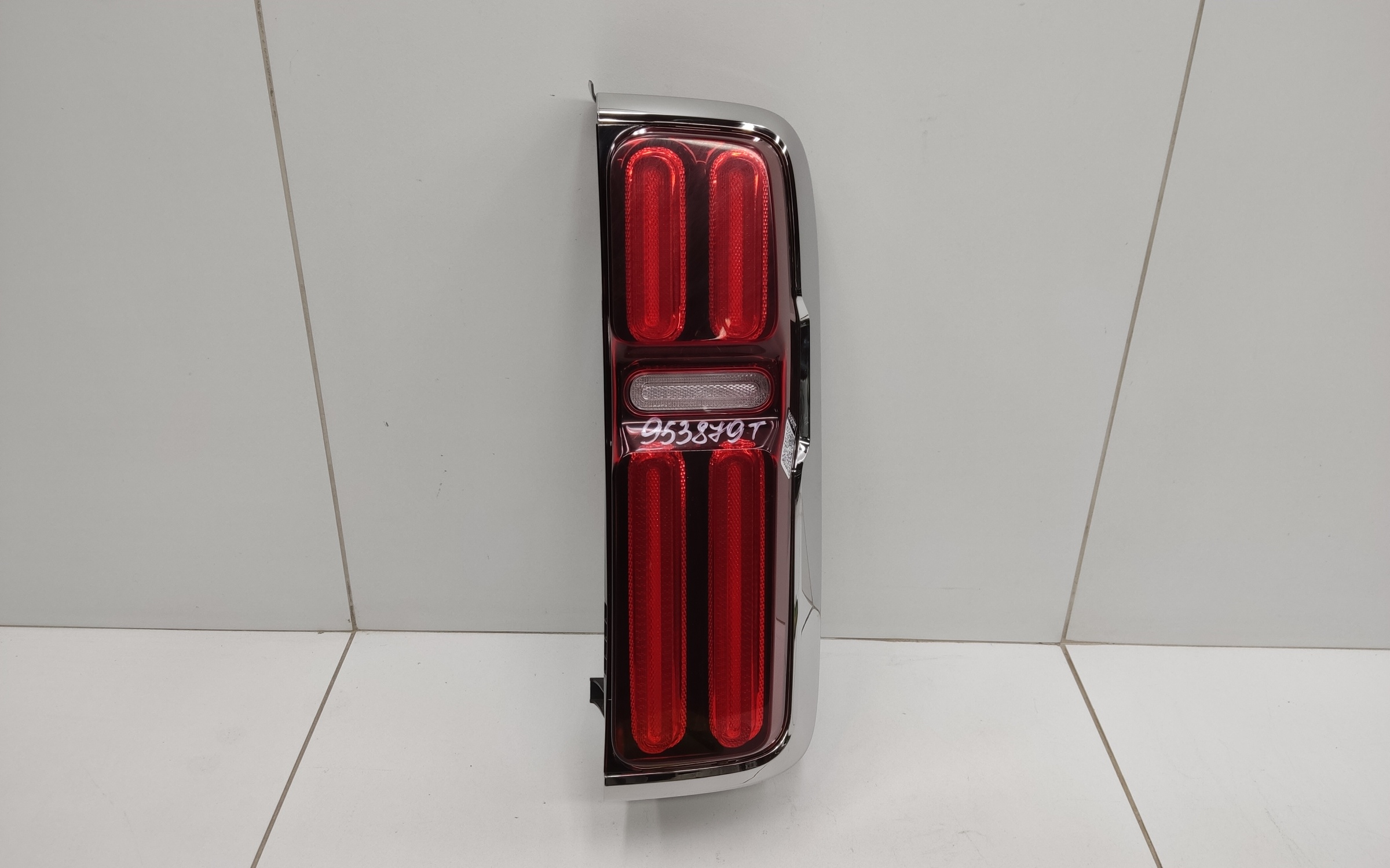 Фонарь задний правый Tank 500 LED