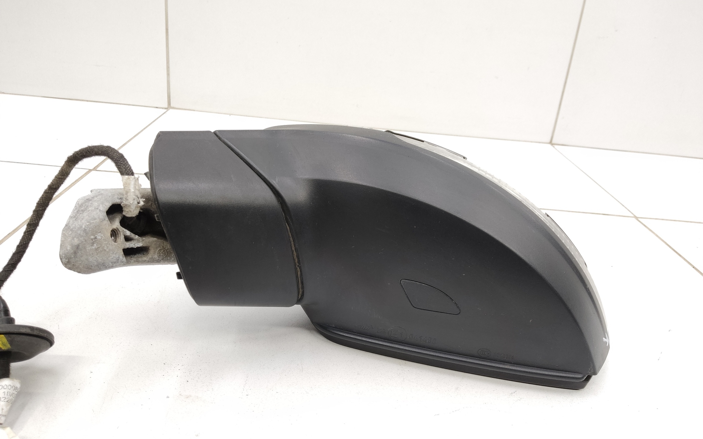 Зеркало левое Volkswagen Touareg 3 8 контактов