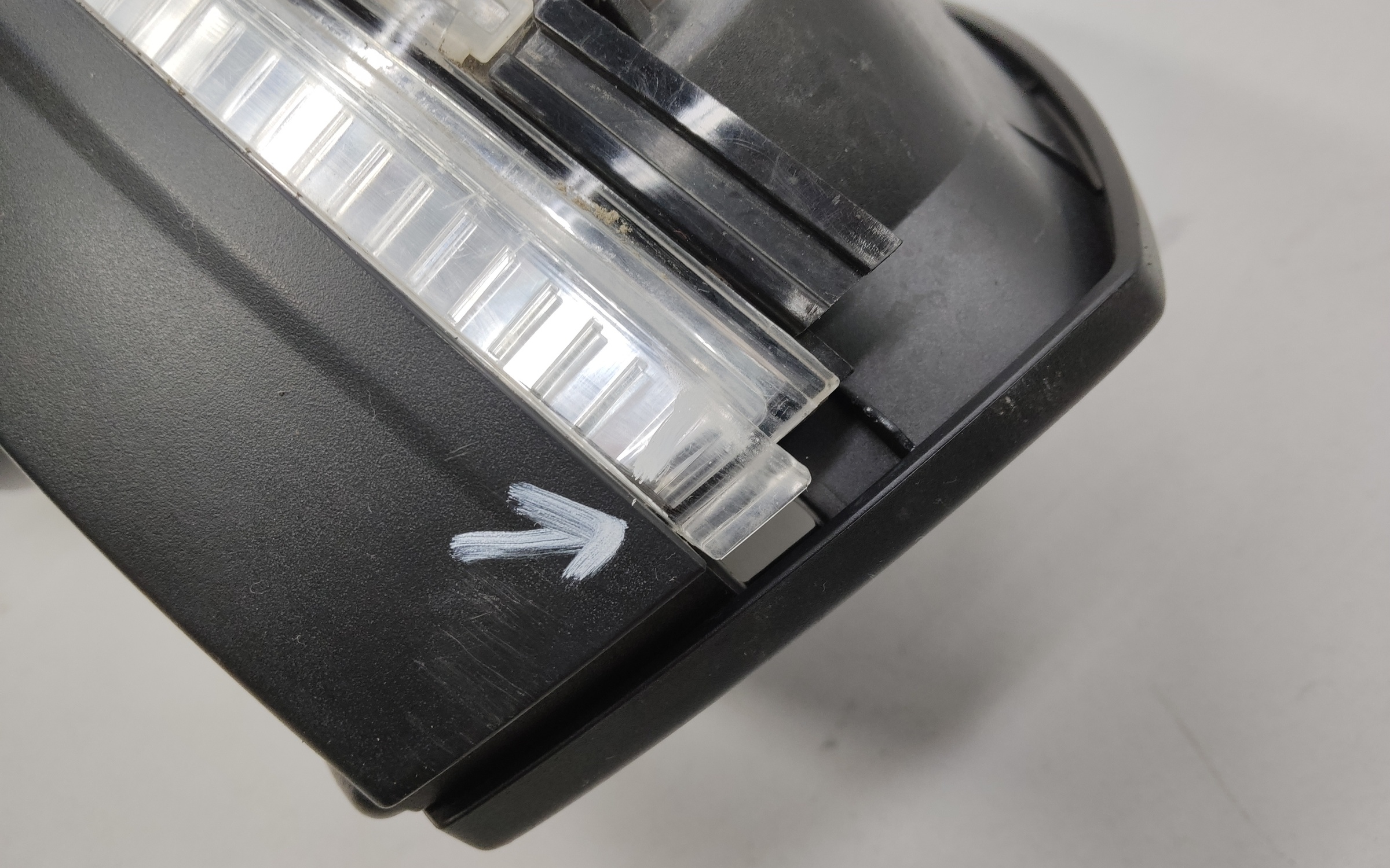 Зеркало левое Volkswagen Touareg 3 8 контактов