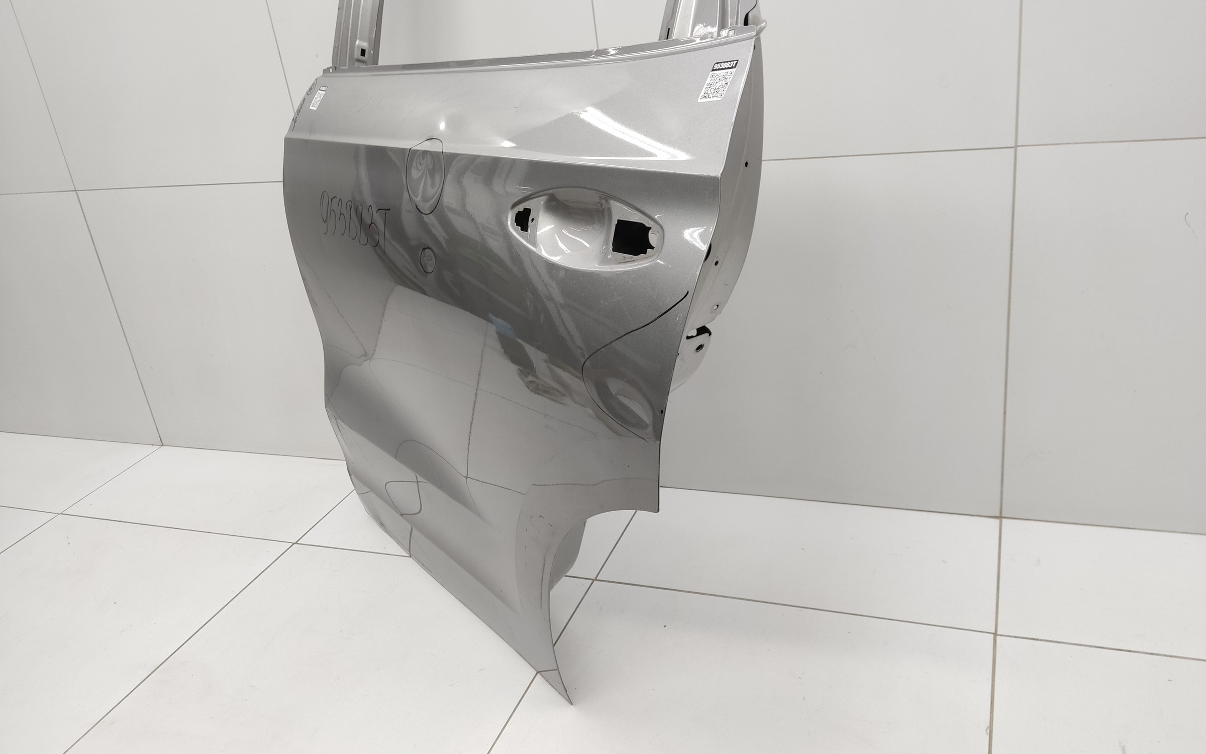 Дверь задняя левая Haval Jolion без молдинга