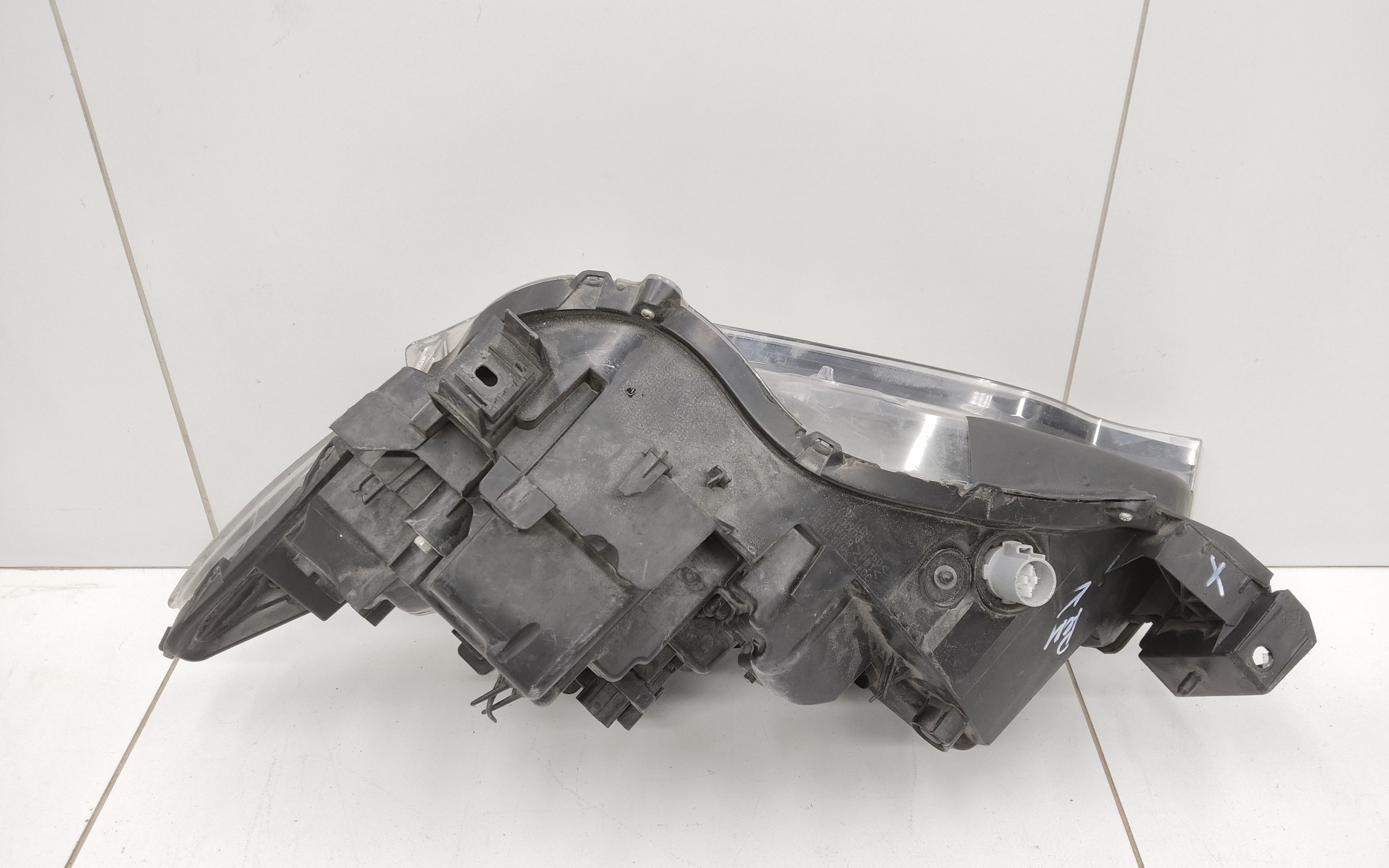 Фара передняя правая Mazda CX-5 2 LED