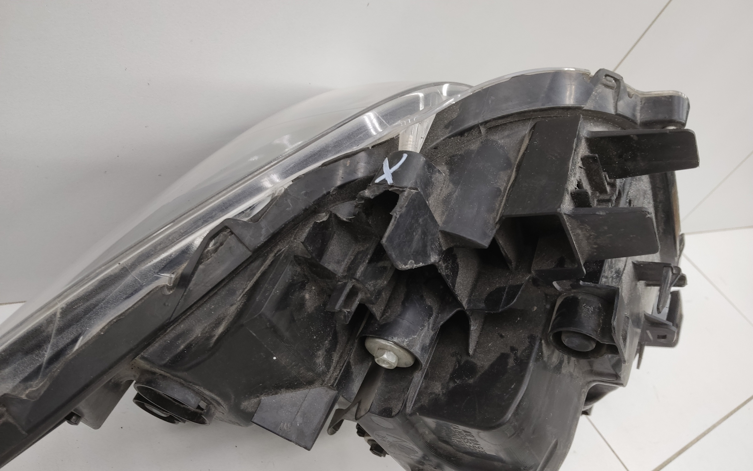 Фара передняя правая Mazda CX-5 2 LED