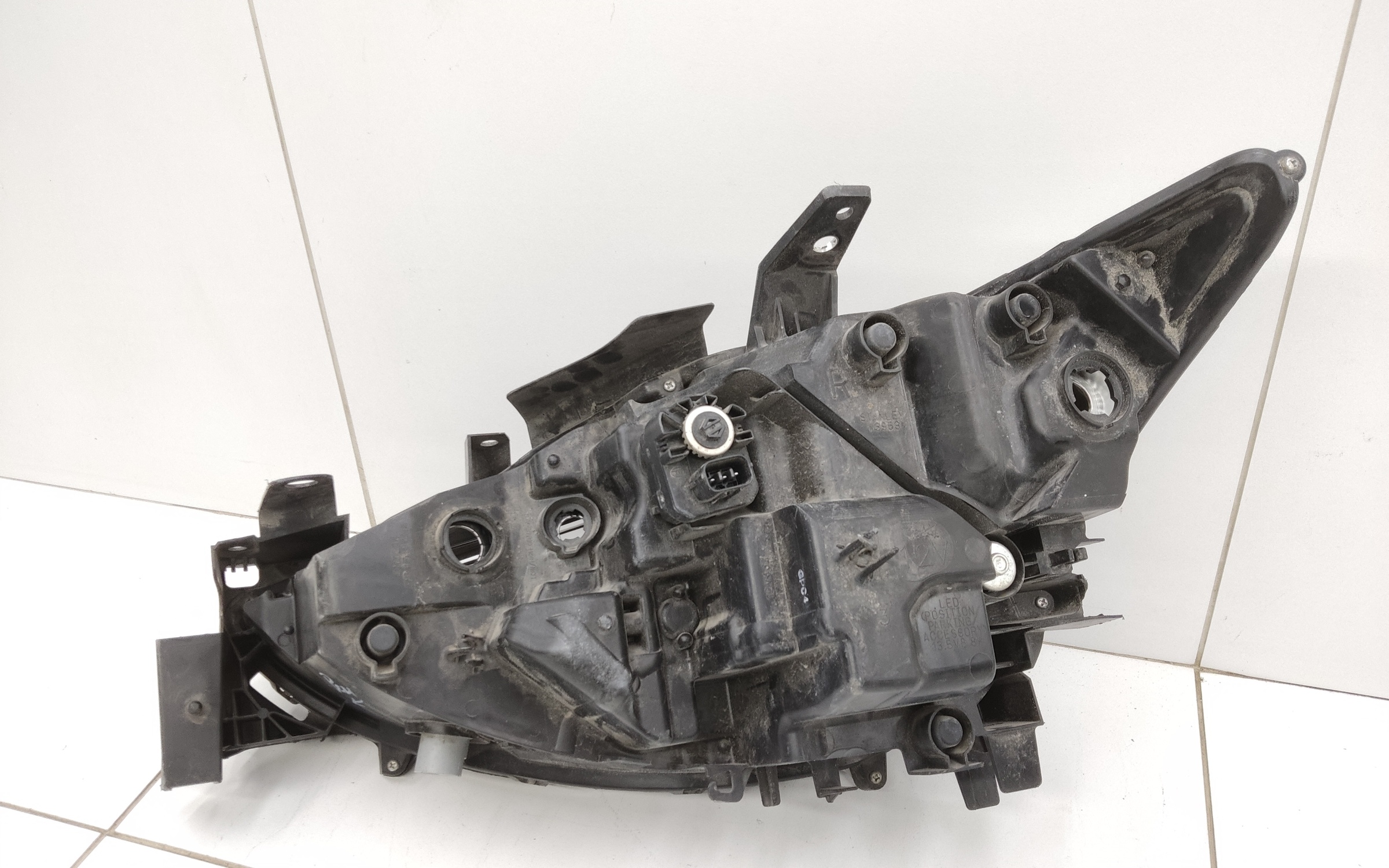 Фара передняя правая Mazda CX-5 2 LED