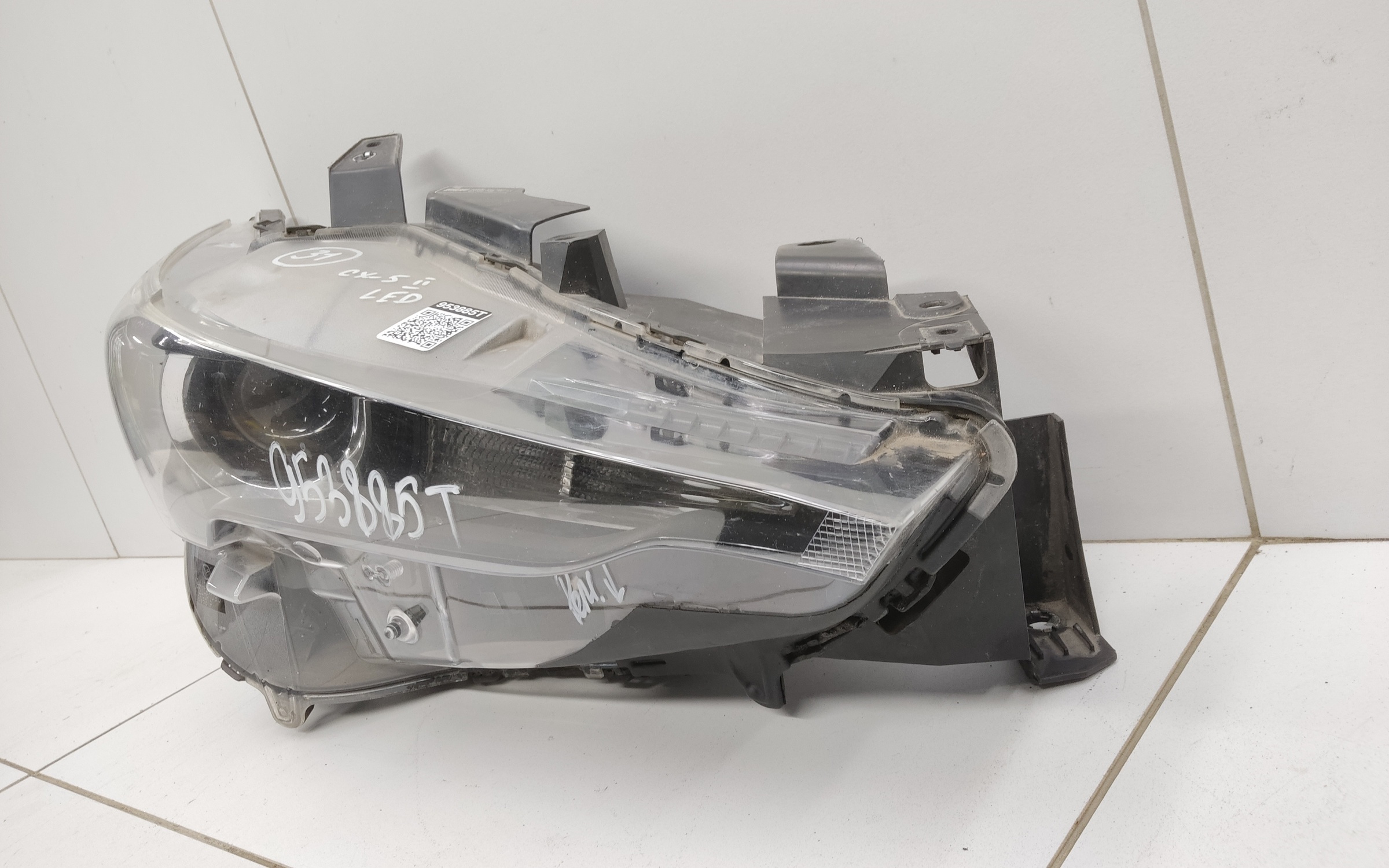 Фара передняя правая Mazda CX-5 2 LED