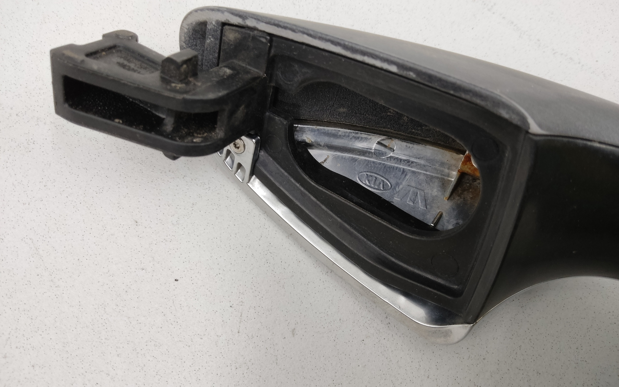 Ручка двери задней левой/правой наружная Kia Sorento 4