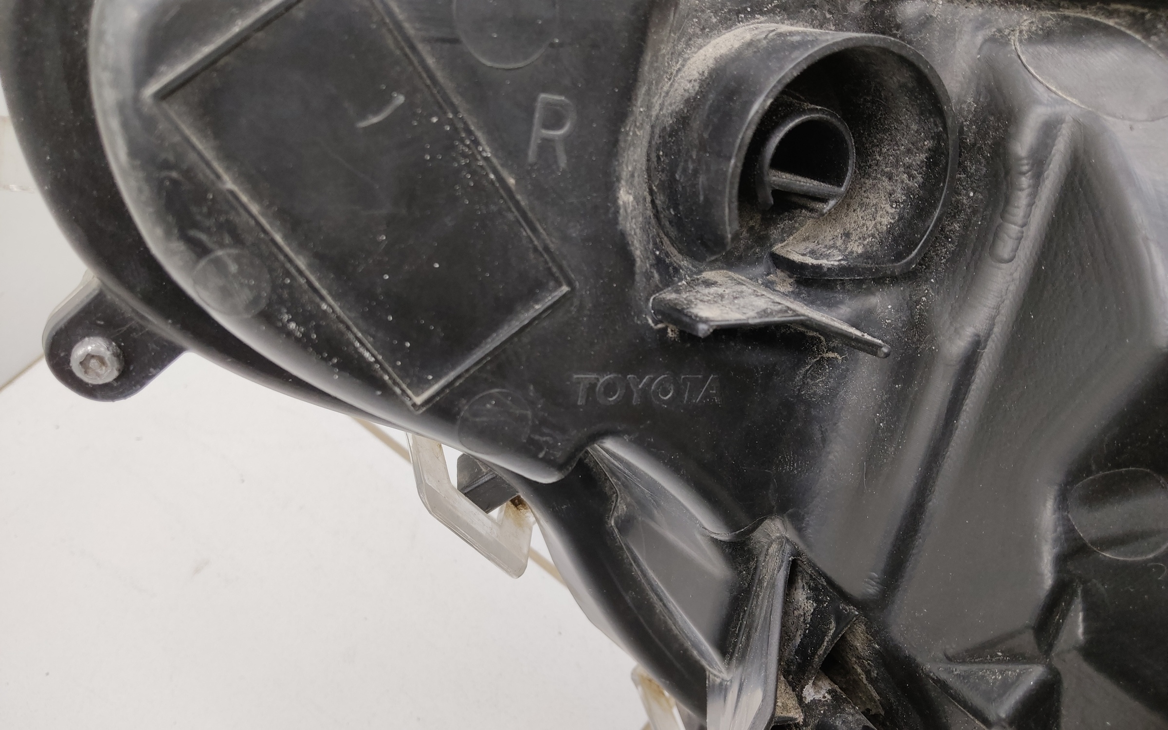 Фара передняя правая Toyota Rav4 XA50 линза LED