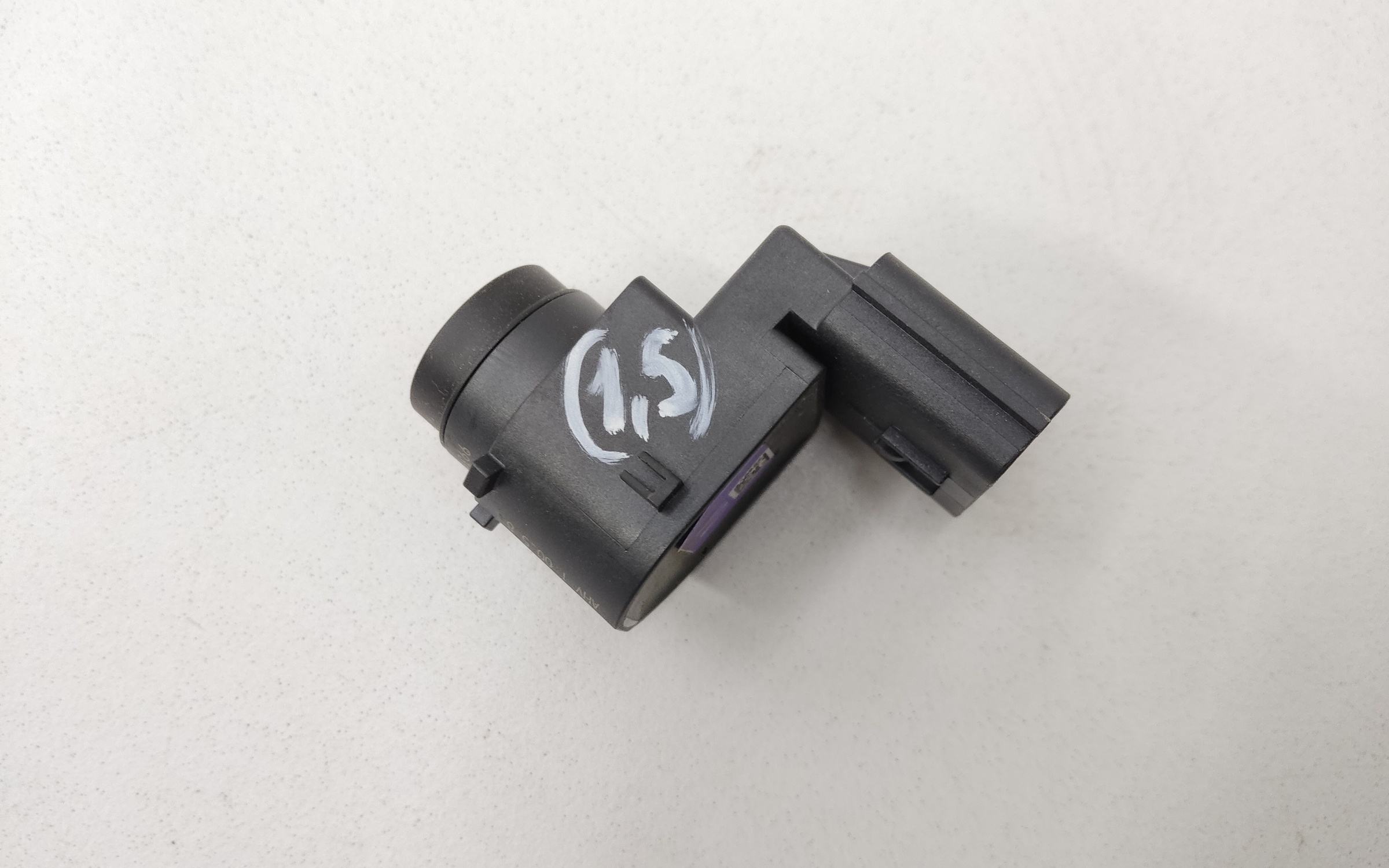 Датчик парковки передний в решетку " парктроник "  Kia Sorento 4