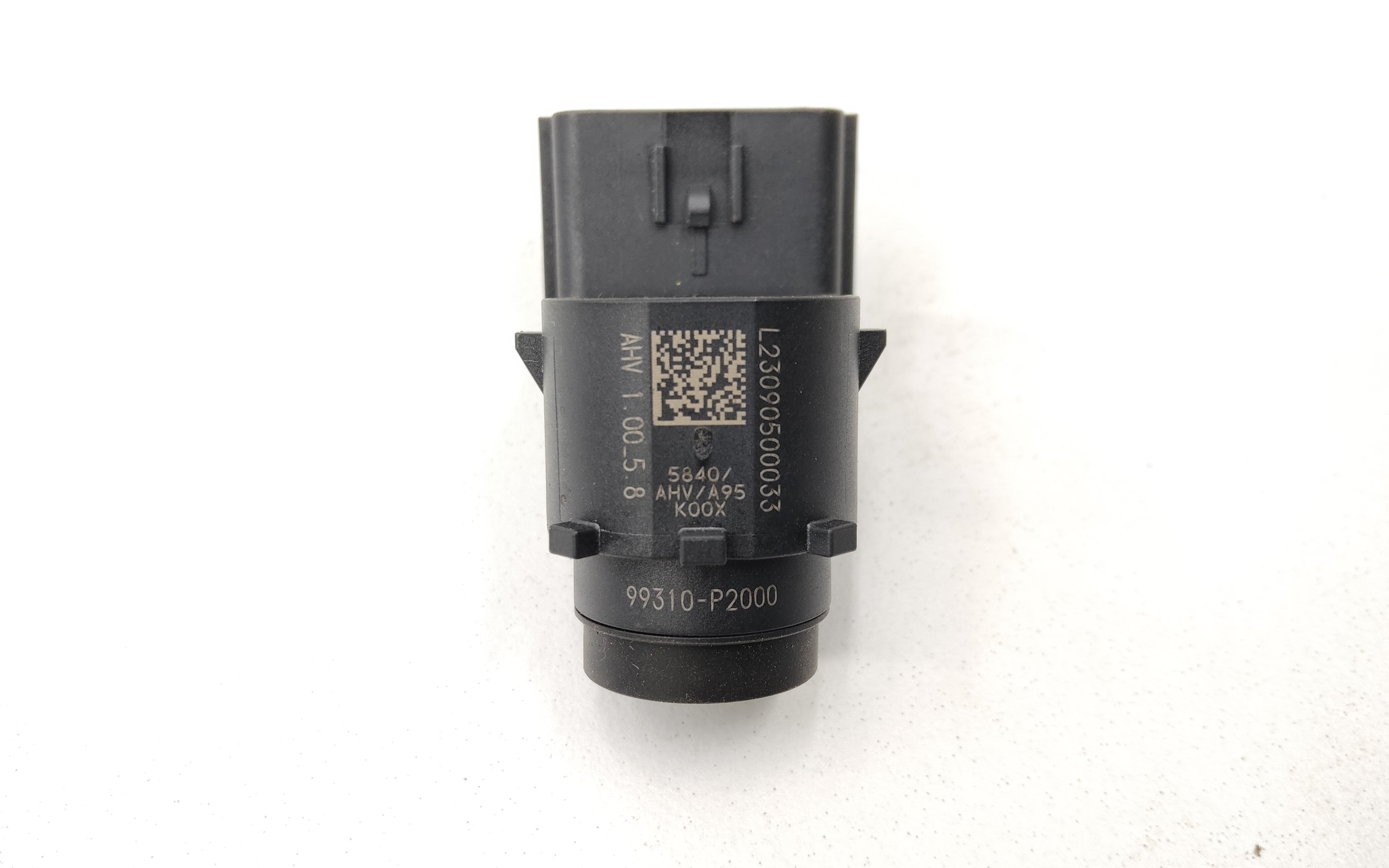 Датчик парковки передний в решетку " парктроник "  Kia Sorento 4