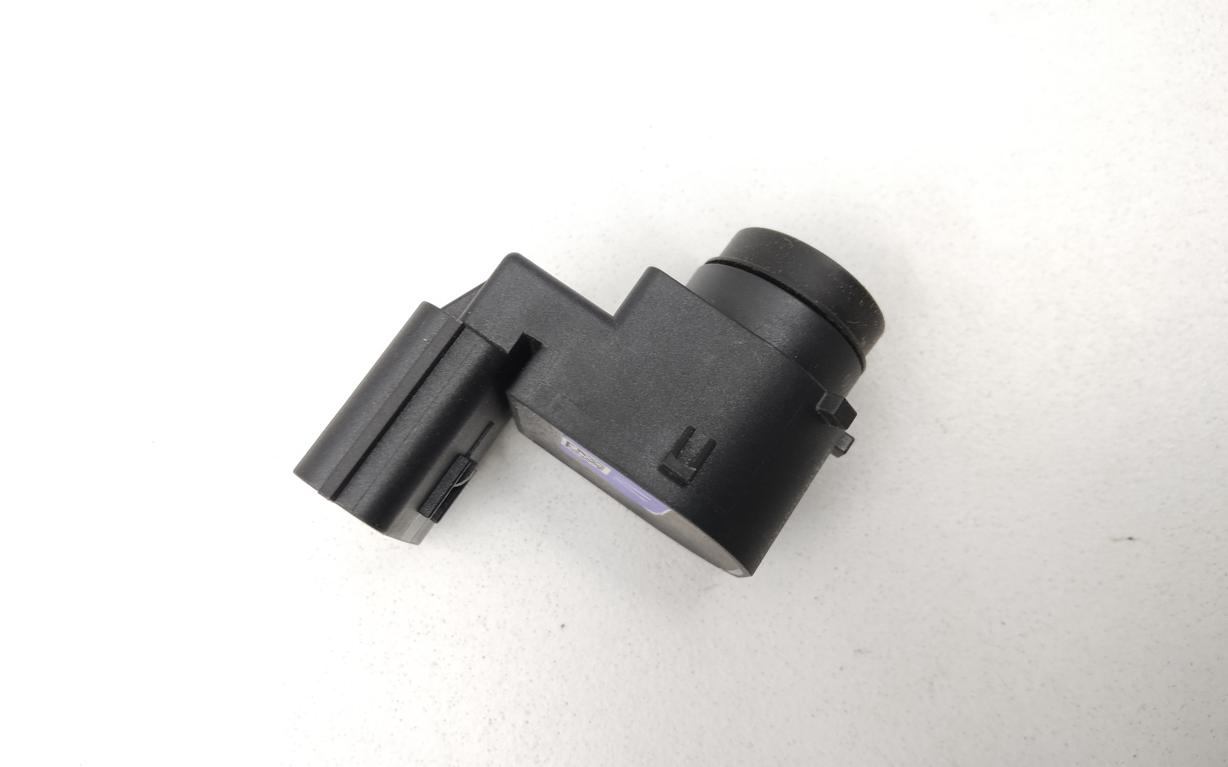 Датчик парковки передний в решетку " парктроник "  Kia Sorento 4