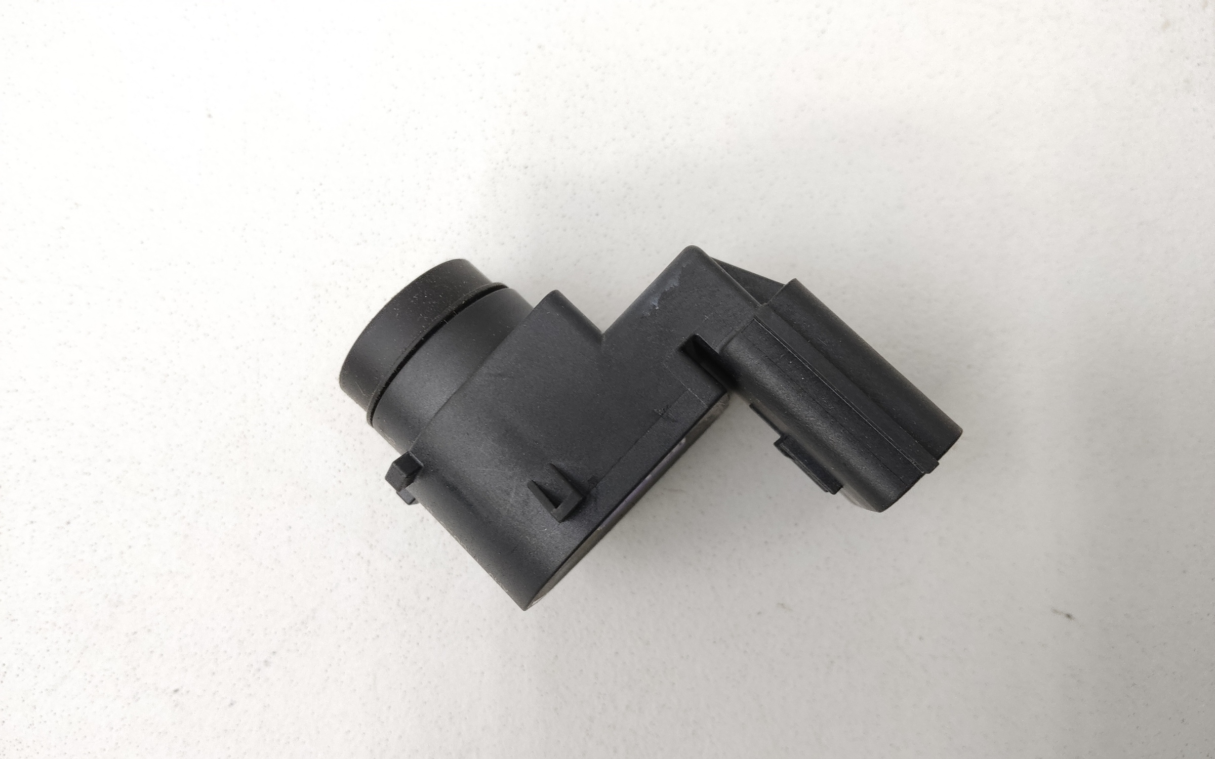 Датчик парковки передний в решетку " парктроник "  Kia Sorento 4